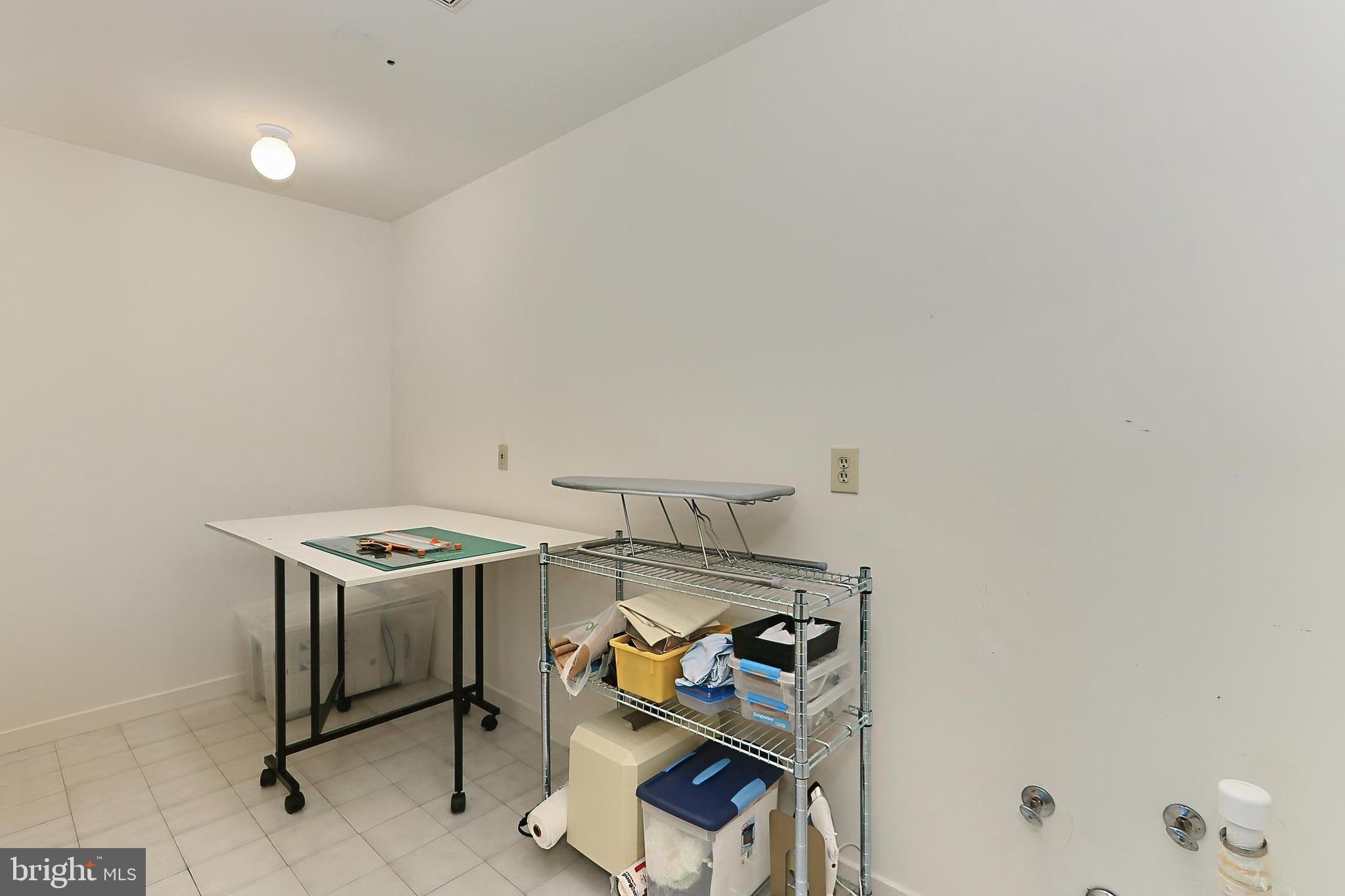 CLIFTON NORTH - Residential