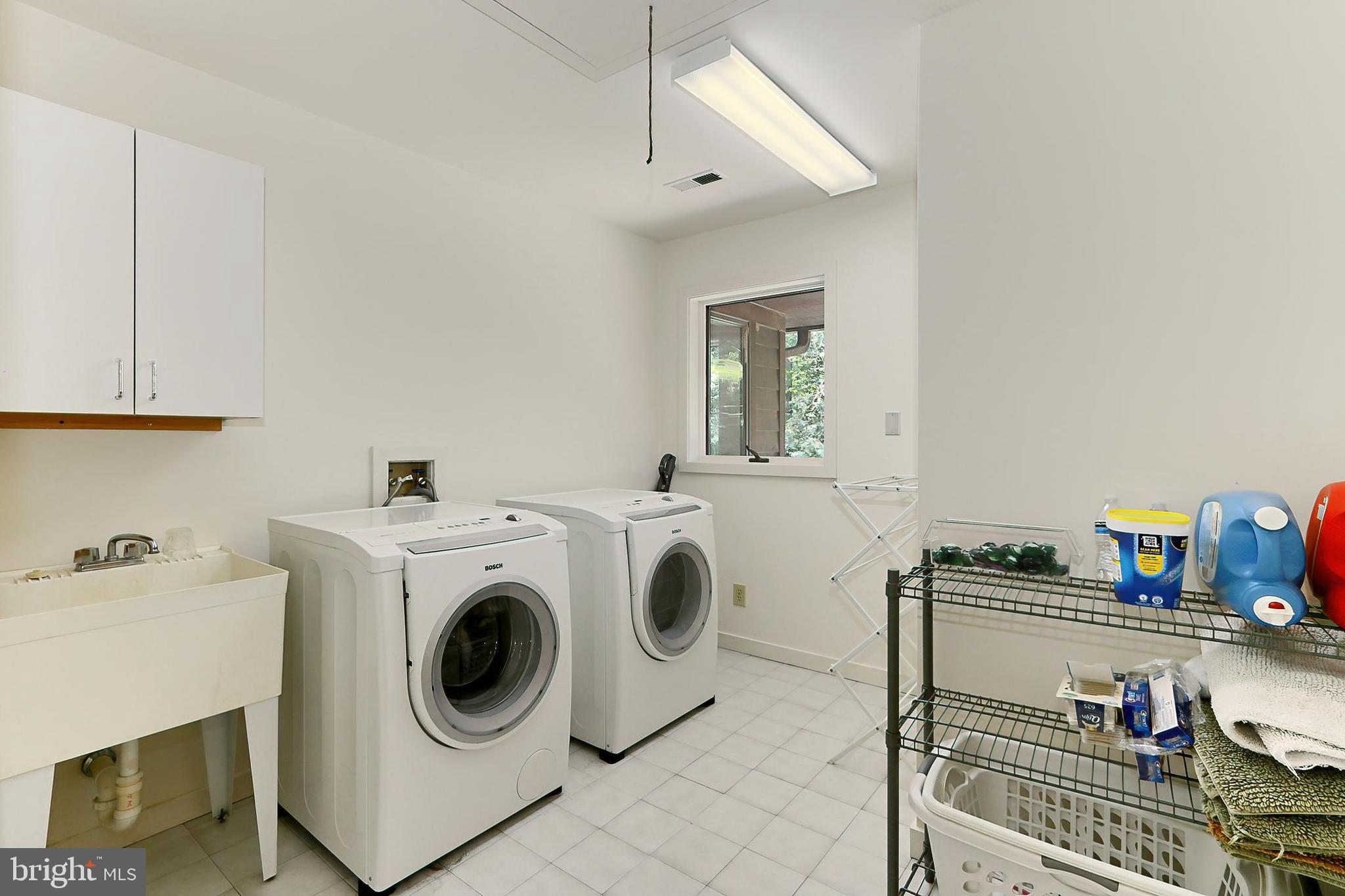 CLIFTON NORTH - Residential