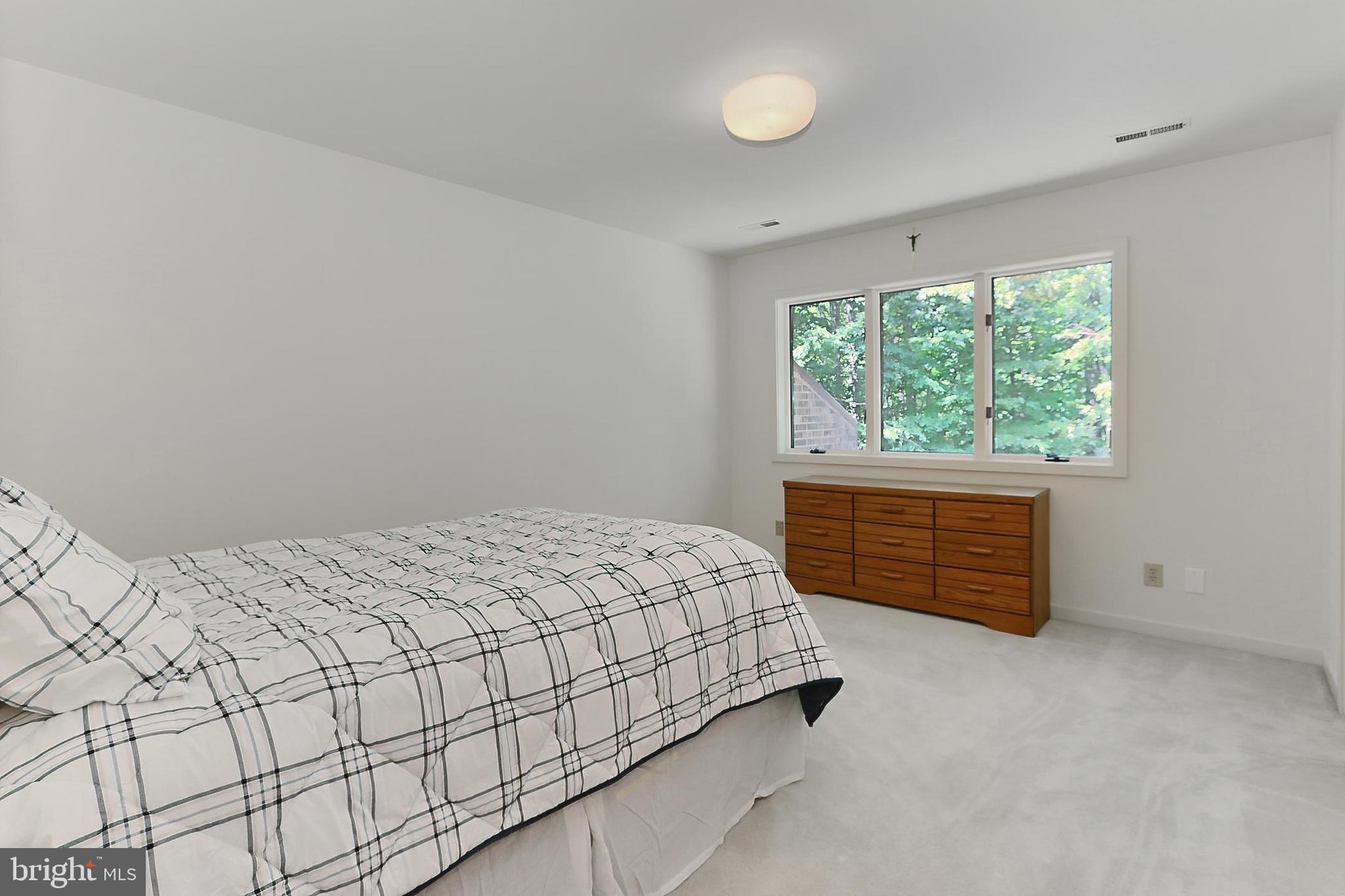 CLIFTON NORTH - Residential