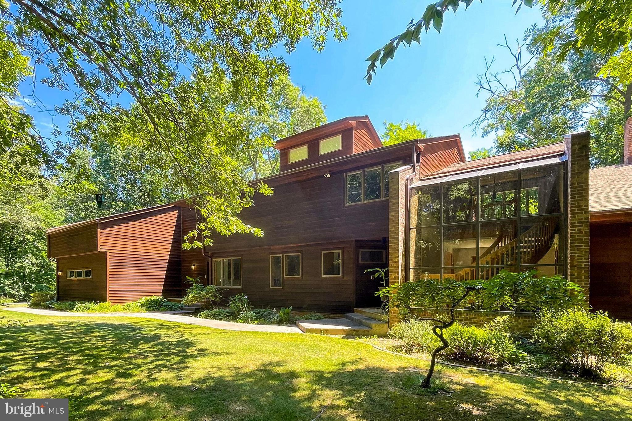 CLIFTON NORTH - Residential