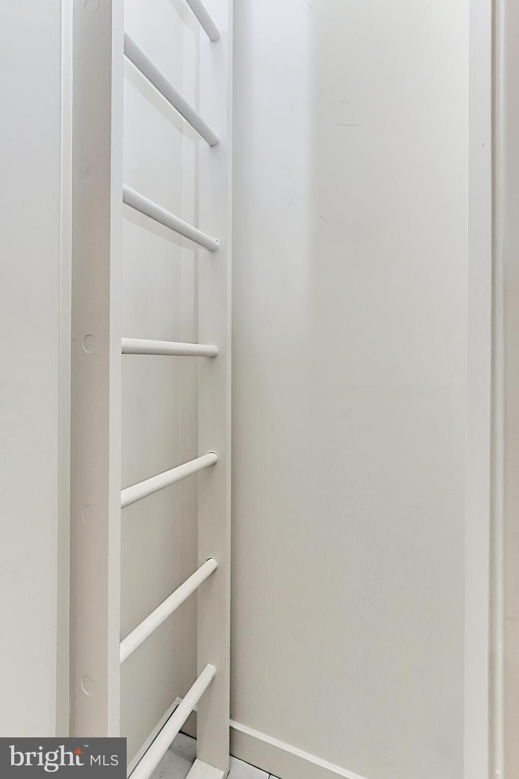 CLIFTON NORTH - Residential