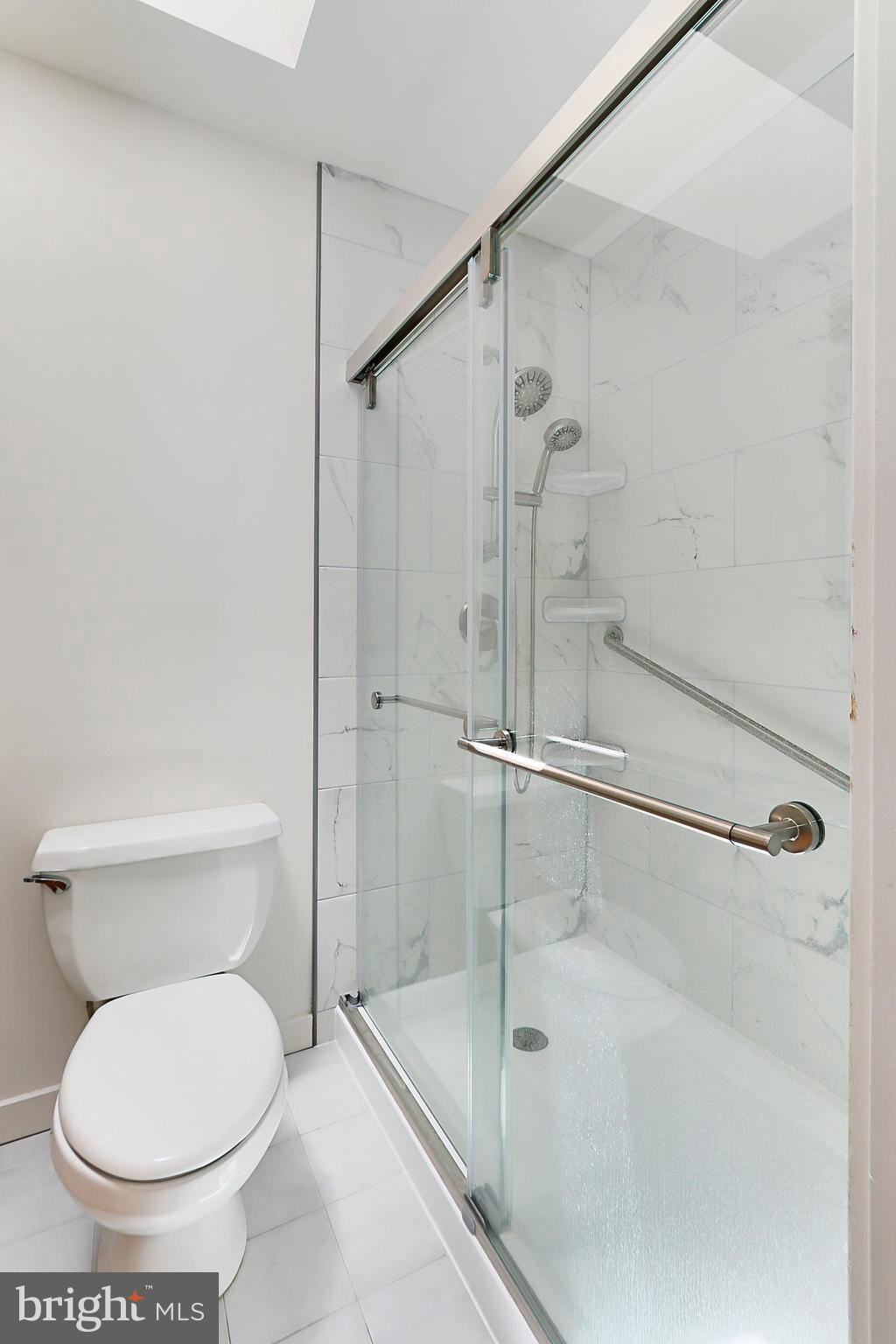 CLIFTON NORTH - Residential