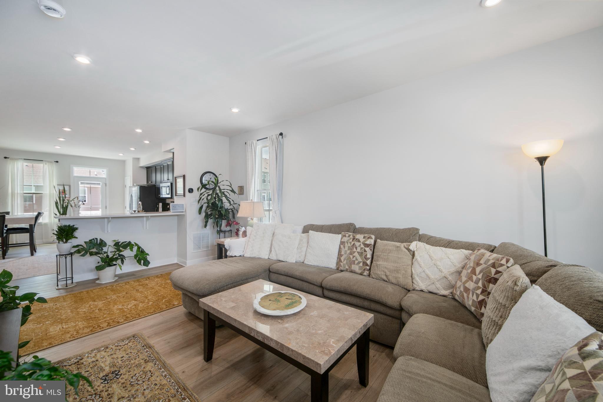 7 SIDNEY LANE