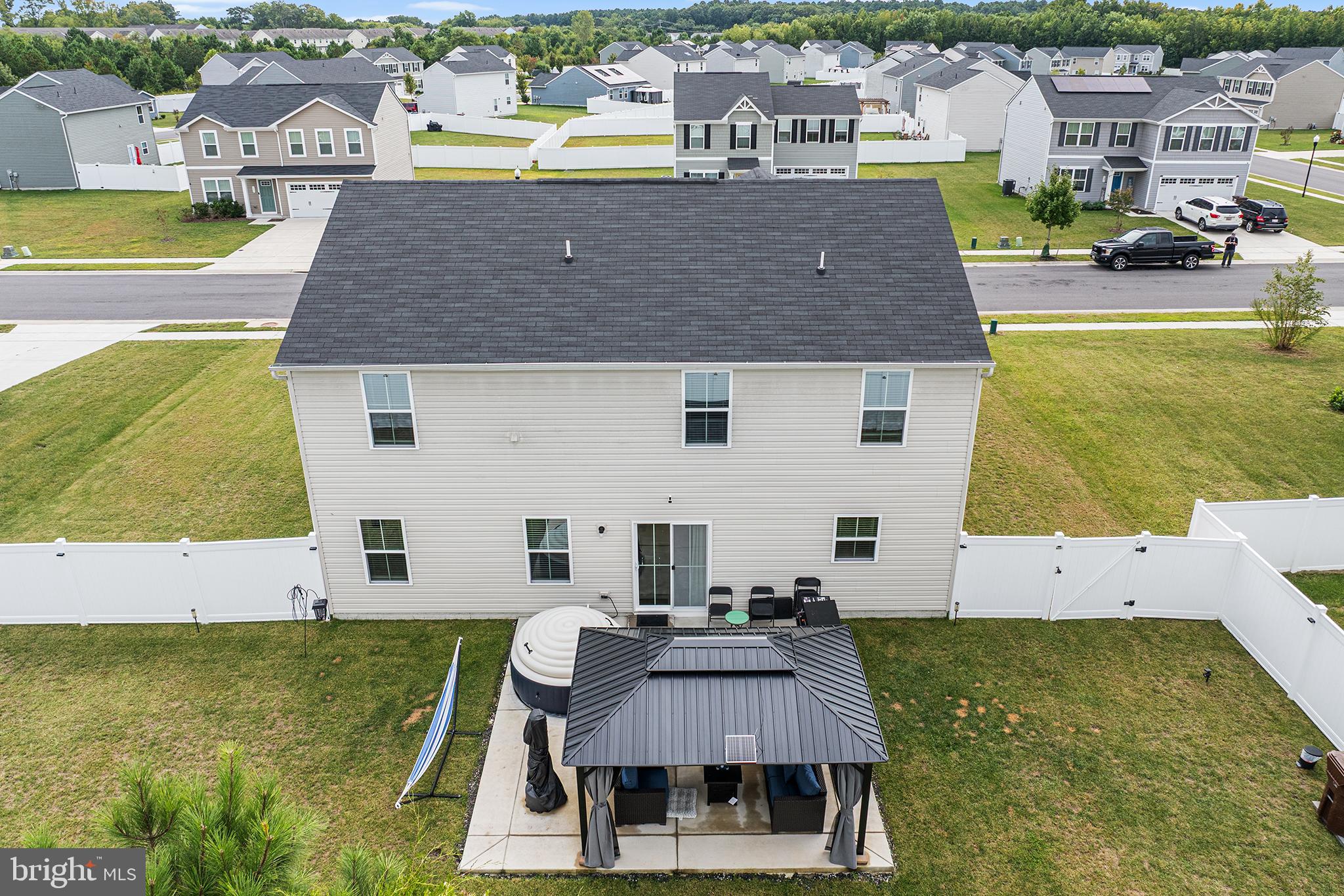 HERON POINT - Residential