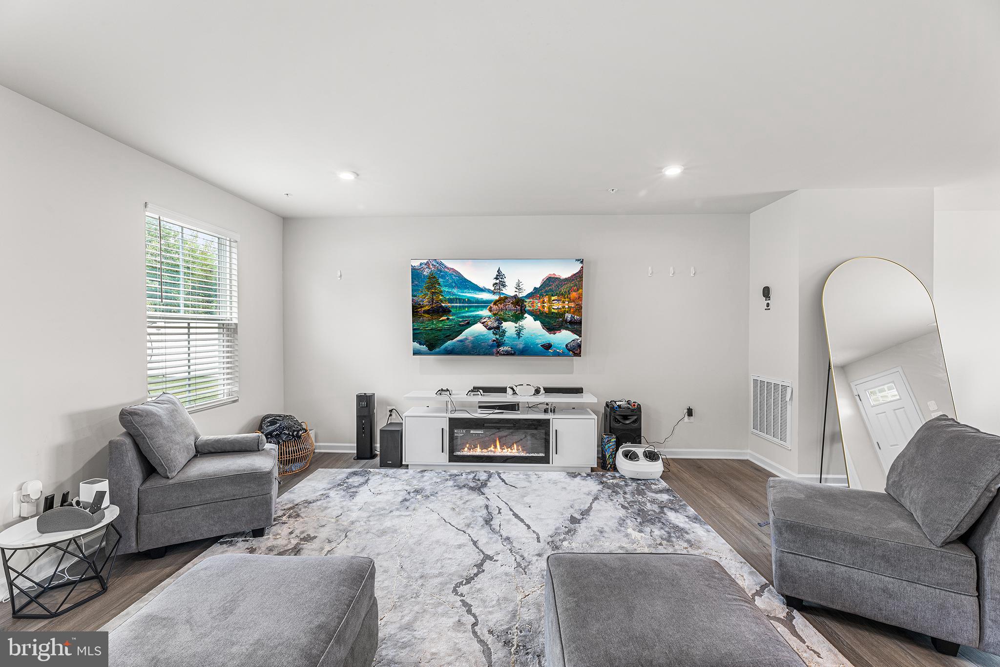 HERON POINT - Residential