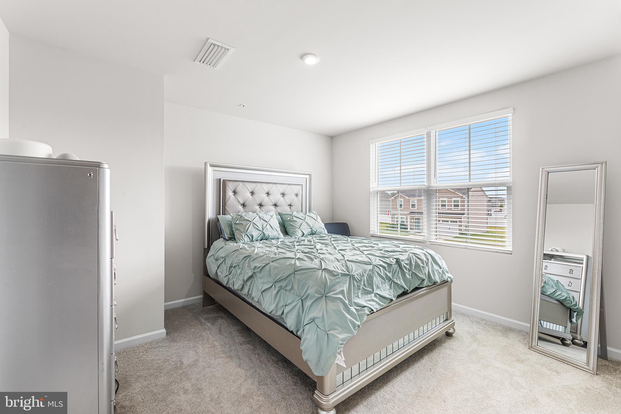 HERON POINT - Residential