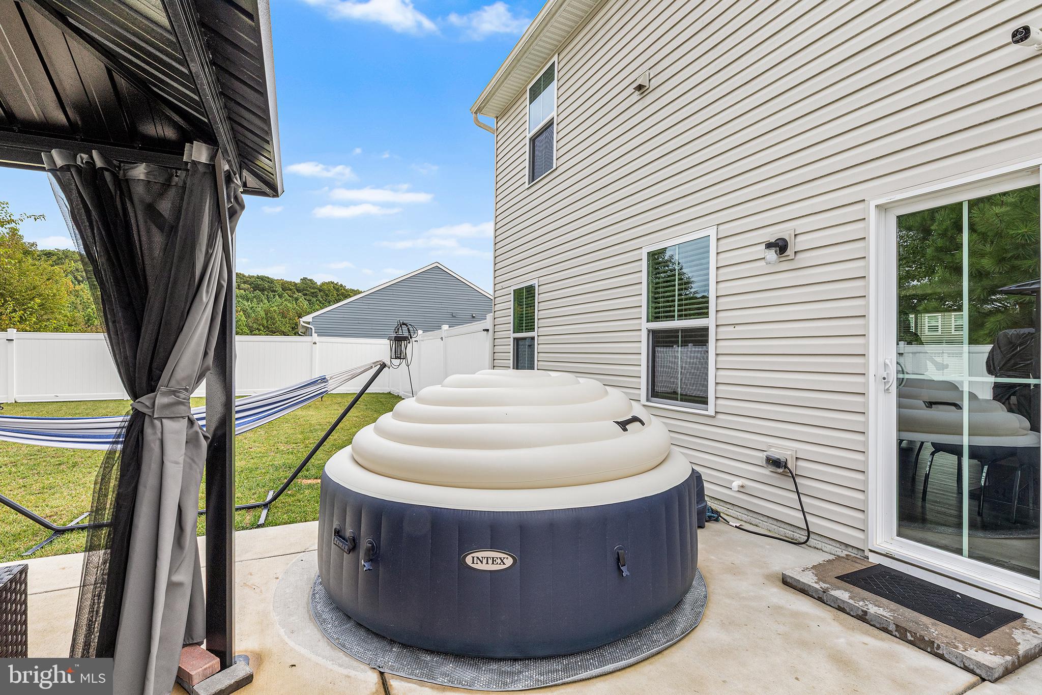 HERON POINT - Residential