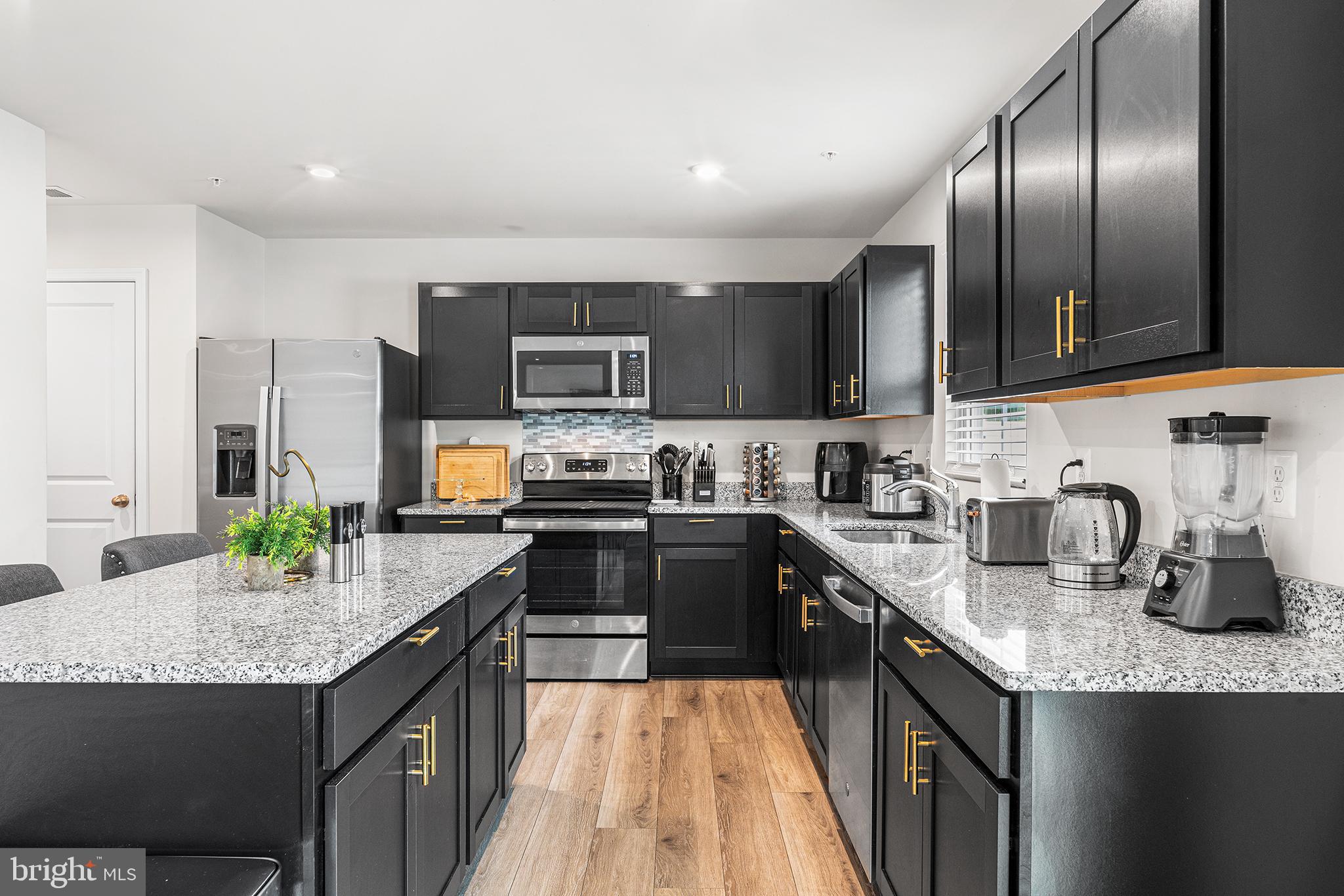 HERON POINT - Residential