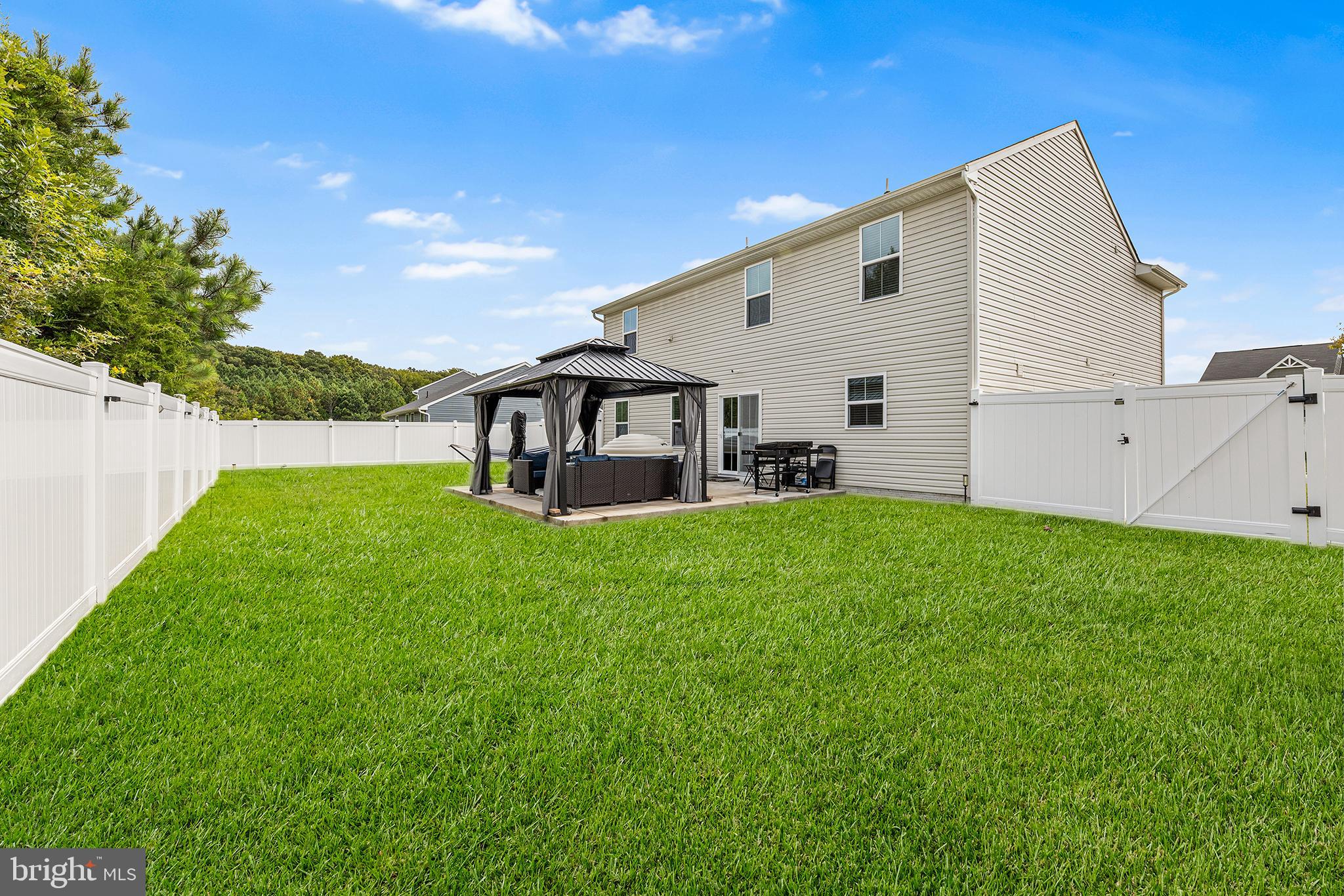 HERON POINT - Residential