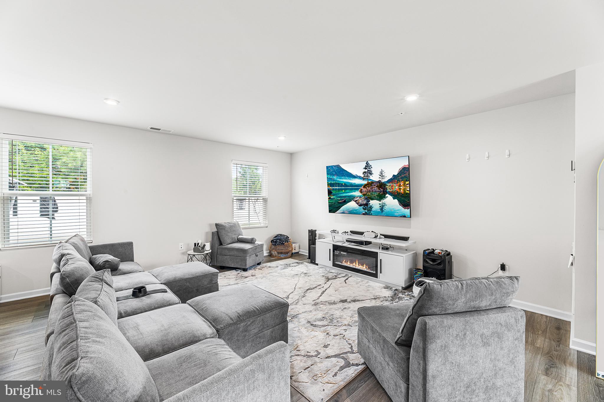 HERON POINT - Residential