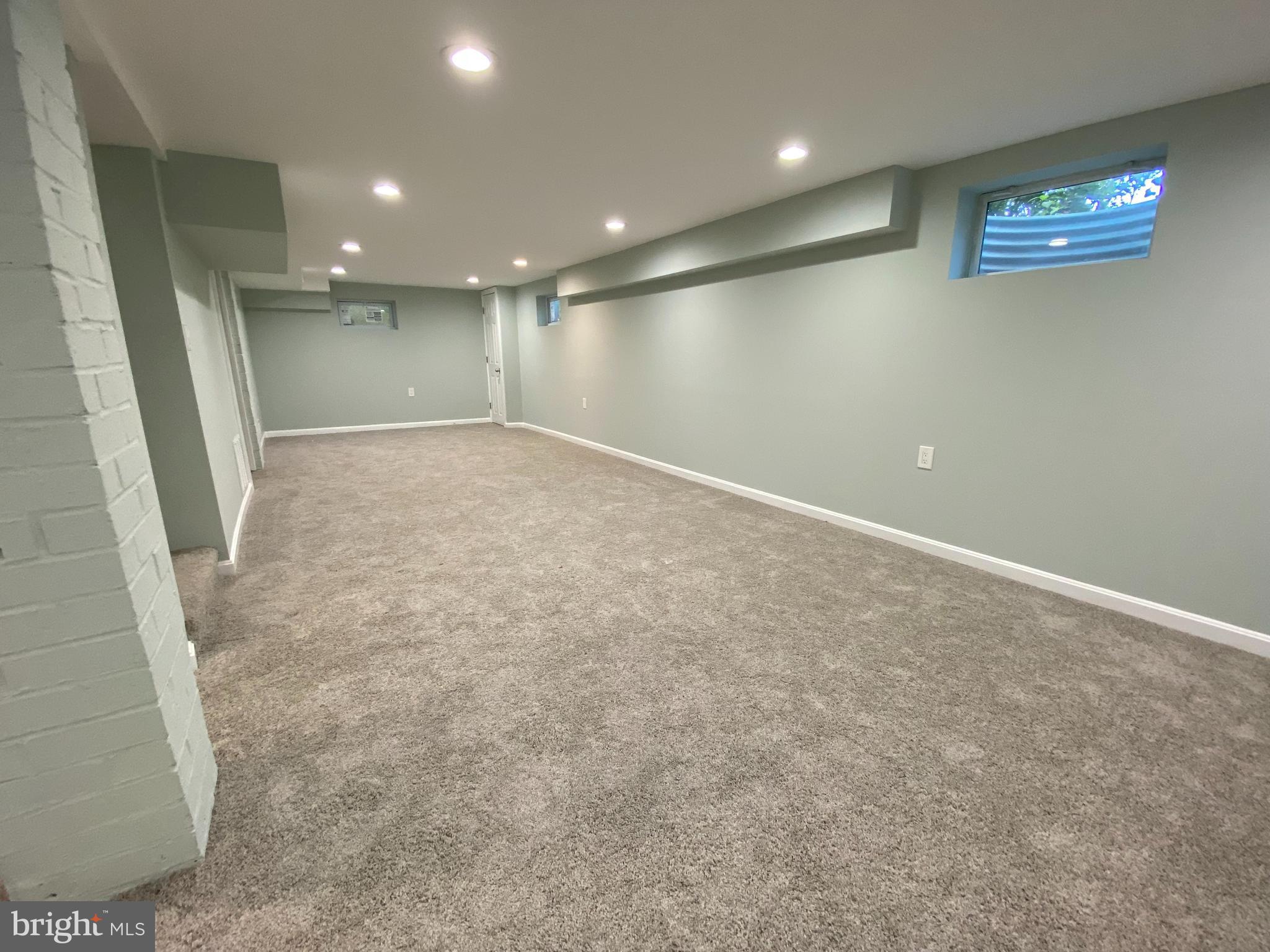 KENSINGTON TERRACE - Residential Lease