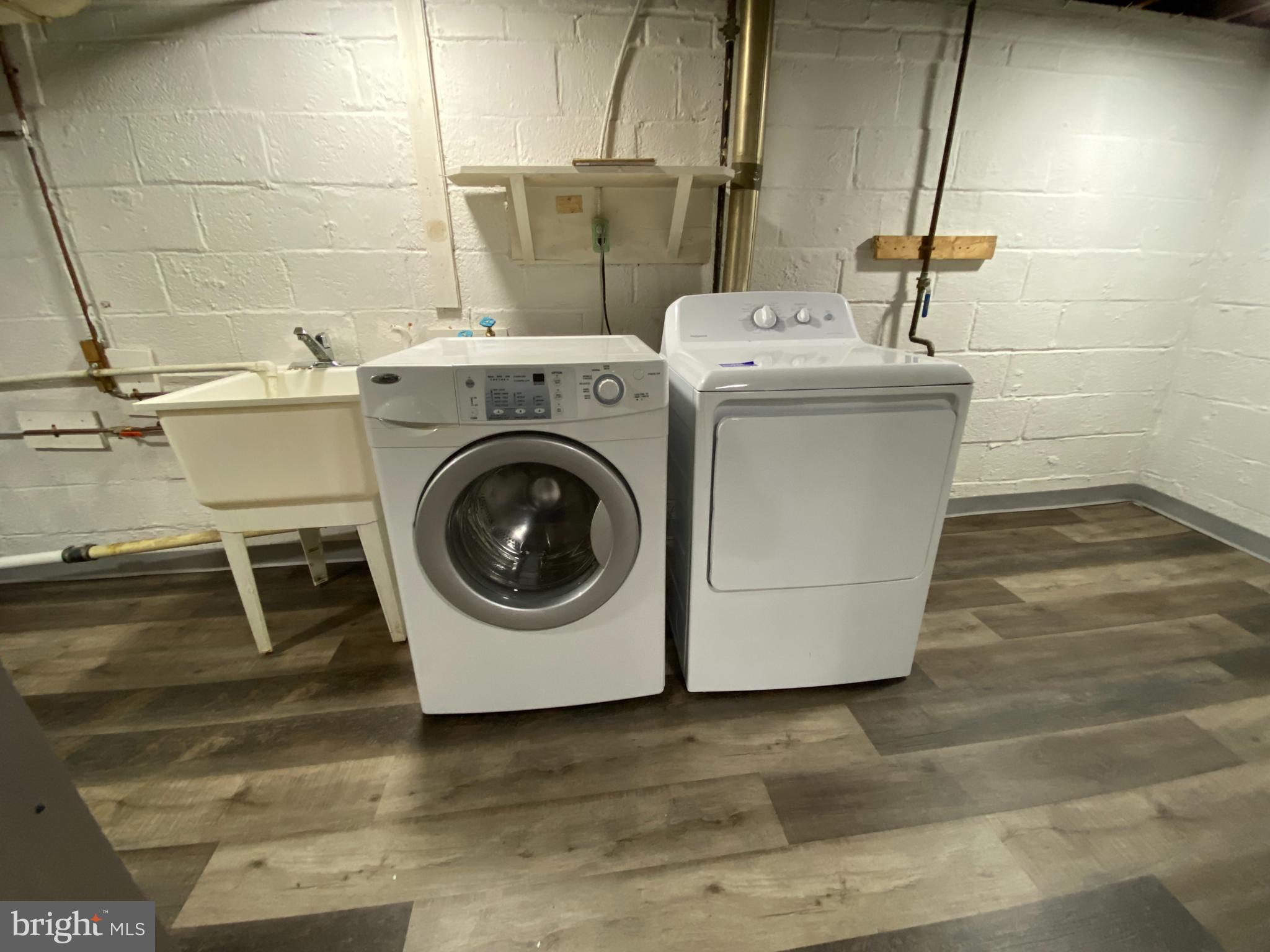 KENSINGTON TERRACE - Residential Lease