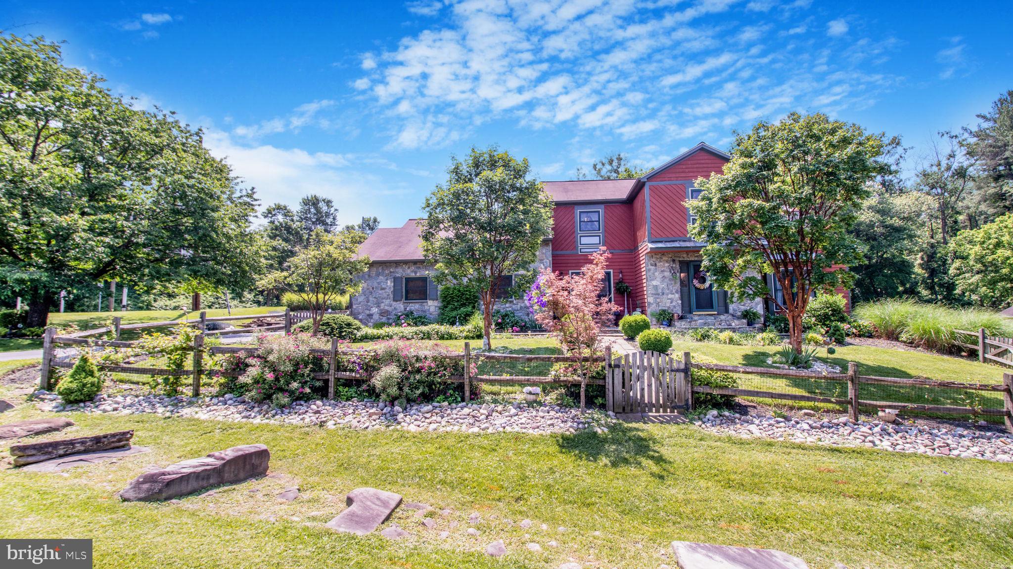 11500 GOLDEN POST LANE