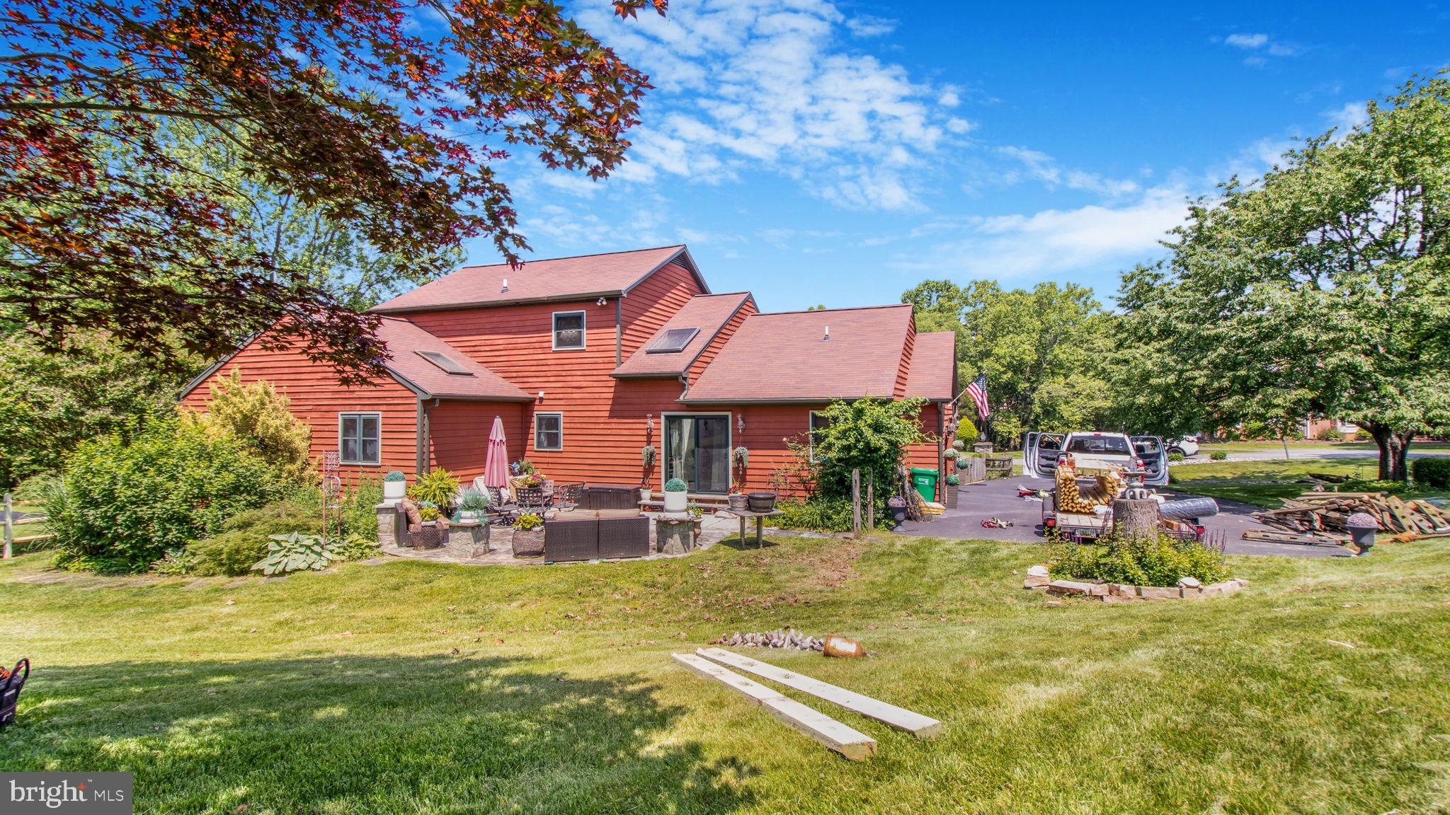 11500 GOLDEN POST LANE