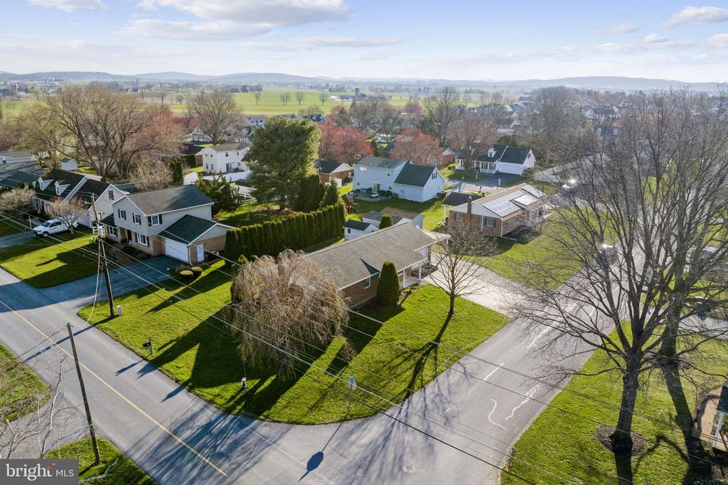 Photo of 205 Jennifer Lane, EPHRATA, PA 17522 (MLS # PALA2088206)
