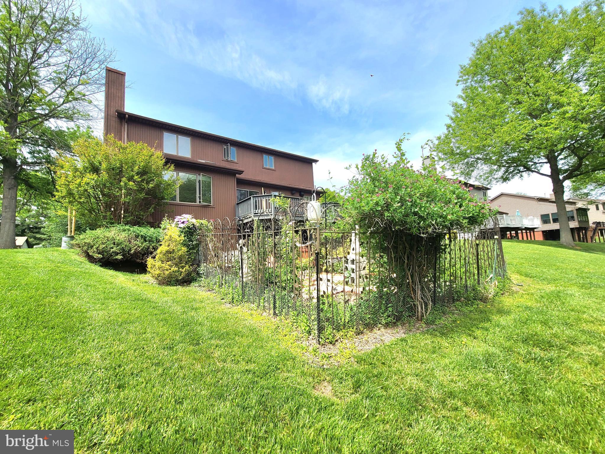 3747 SPRING LAKE LANE