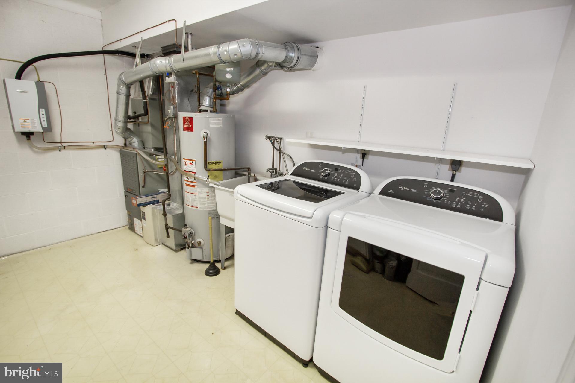 LAKE LOUISE - Residential