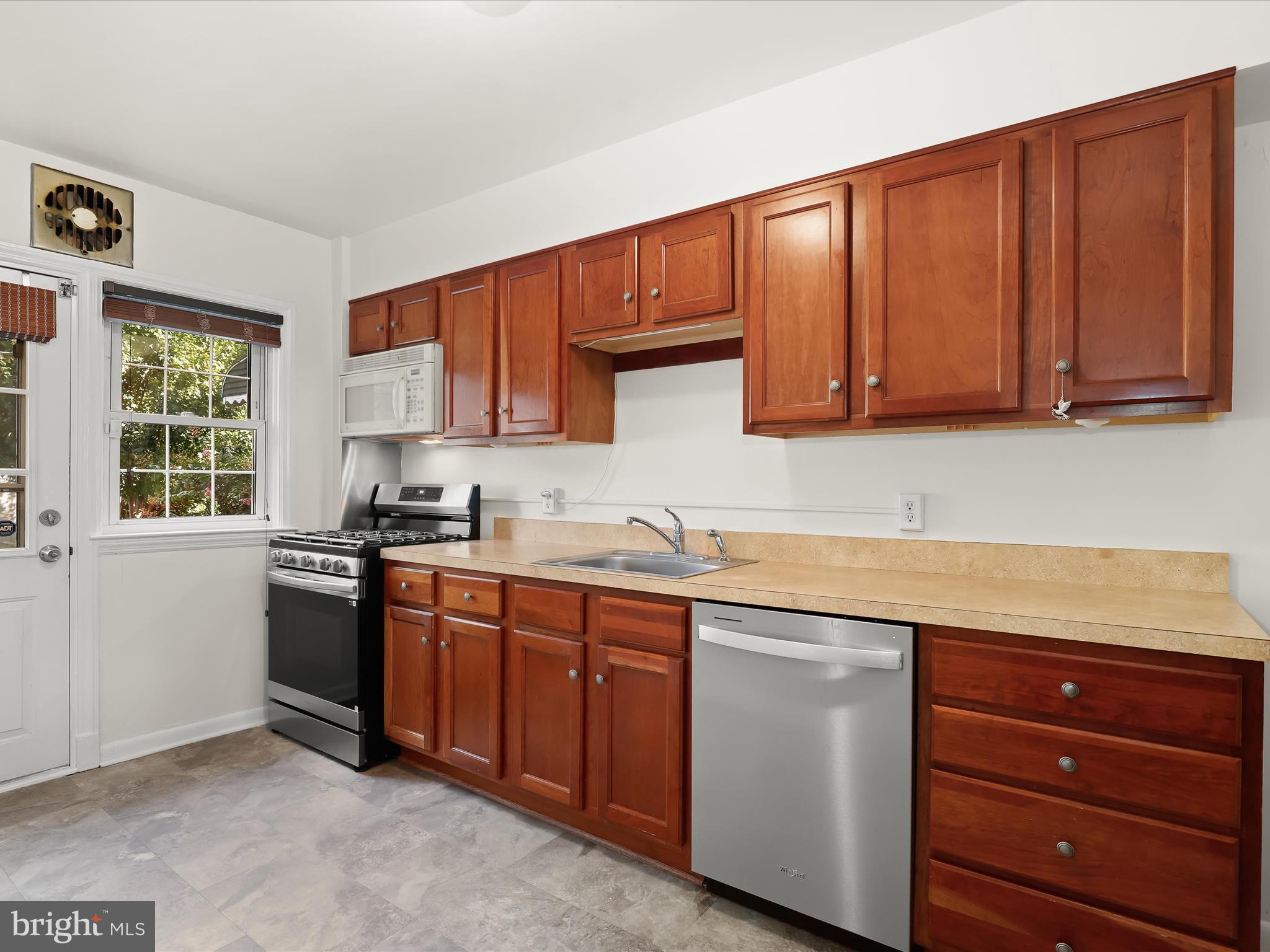 ACADEMY HEIGHTS - Residential