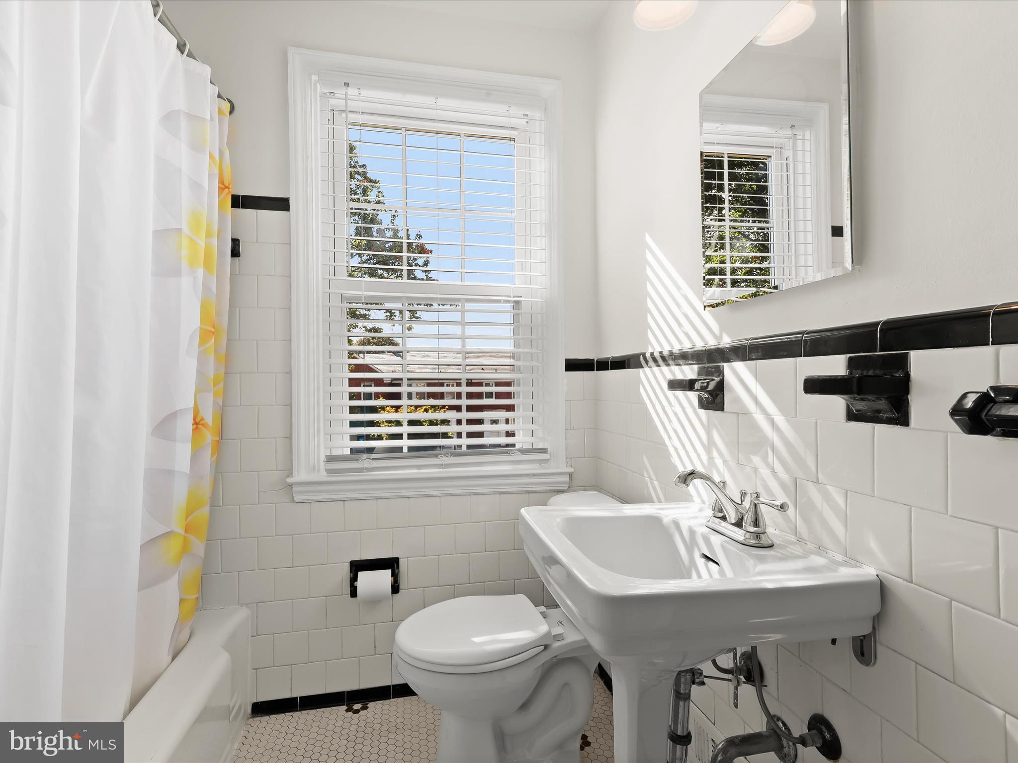 ACADEMY HEIGHTS - Residential