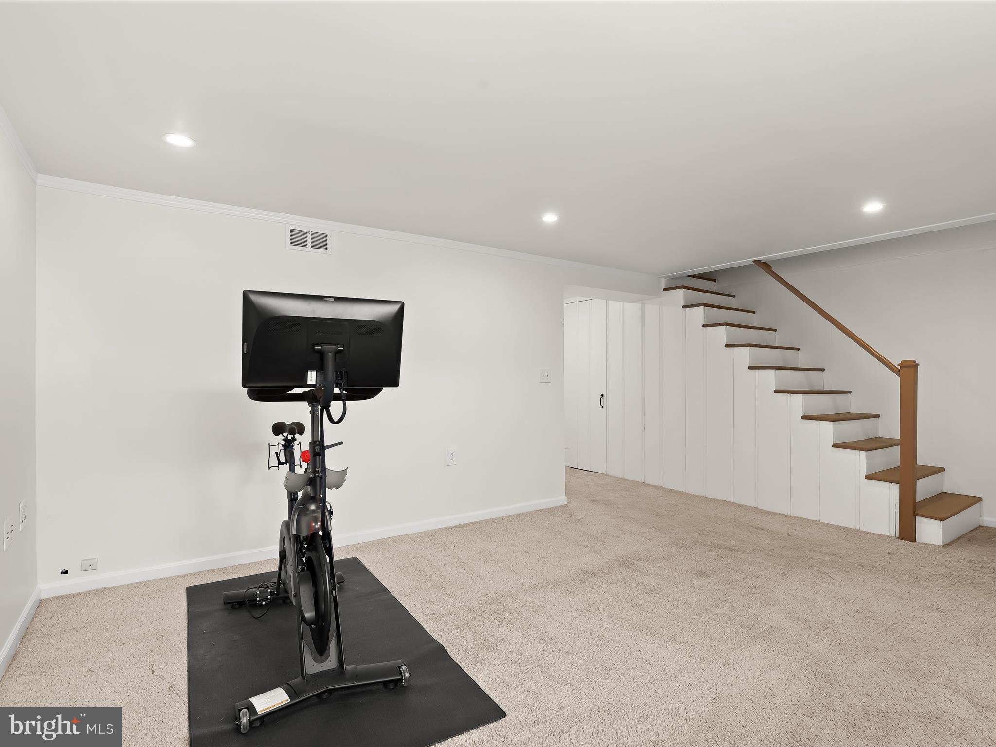 ACADEMY HEIGHTS - Residential