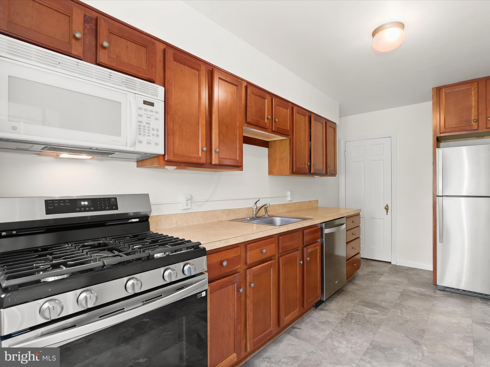 ACADEMY HEIGHTS - Residential