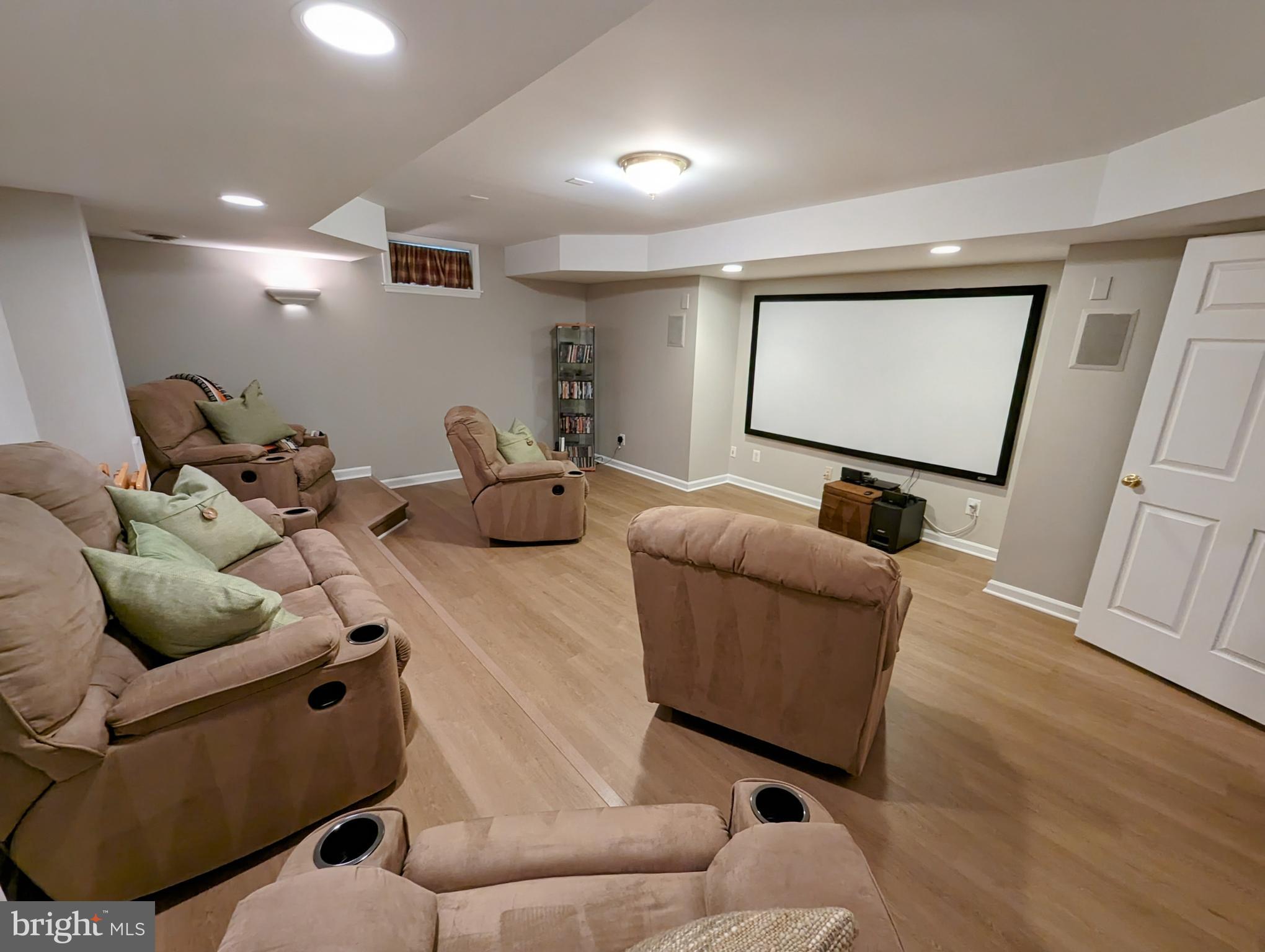 SPRING RIDGE - Residential