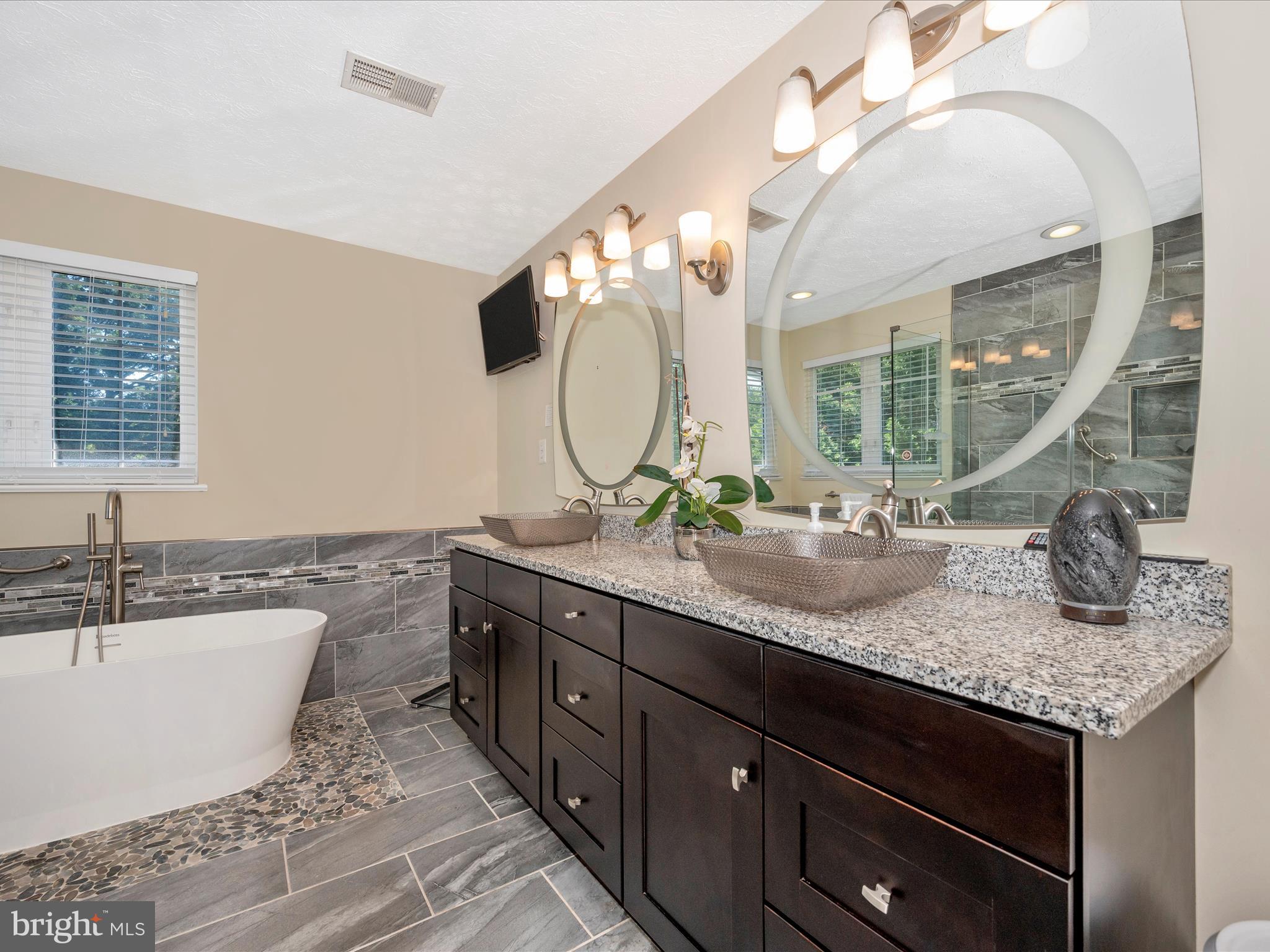 SPRING RIDGE - Residential