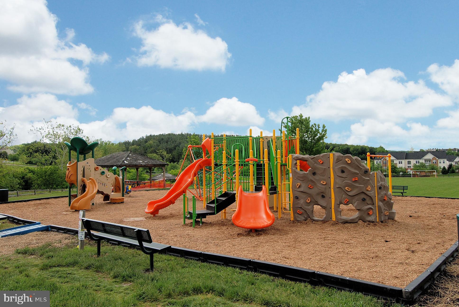 SPRING RIDGE - Residential