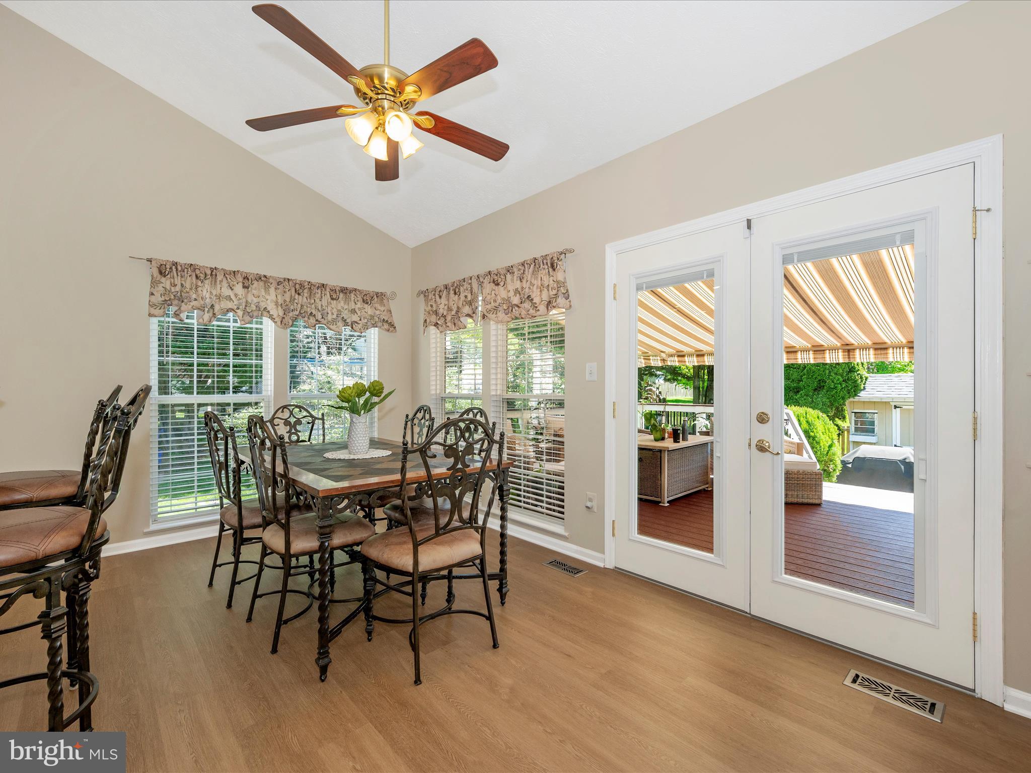 SPRING RIDGE - Residential