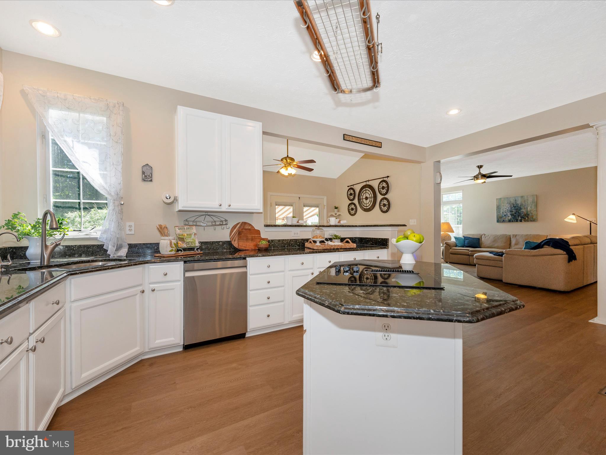 SPRING RIDGE - Residential