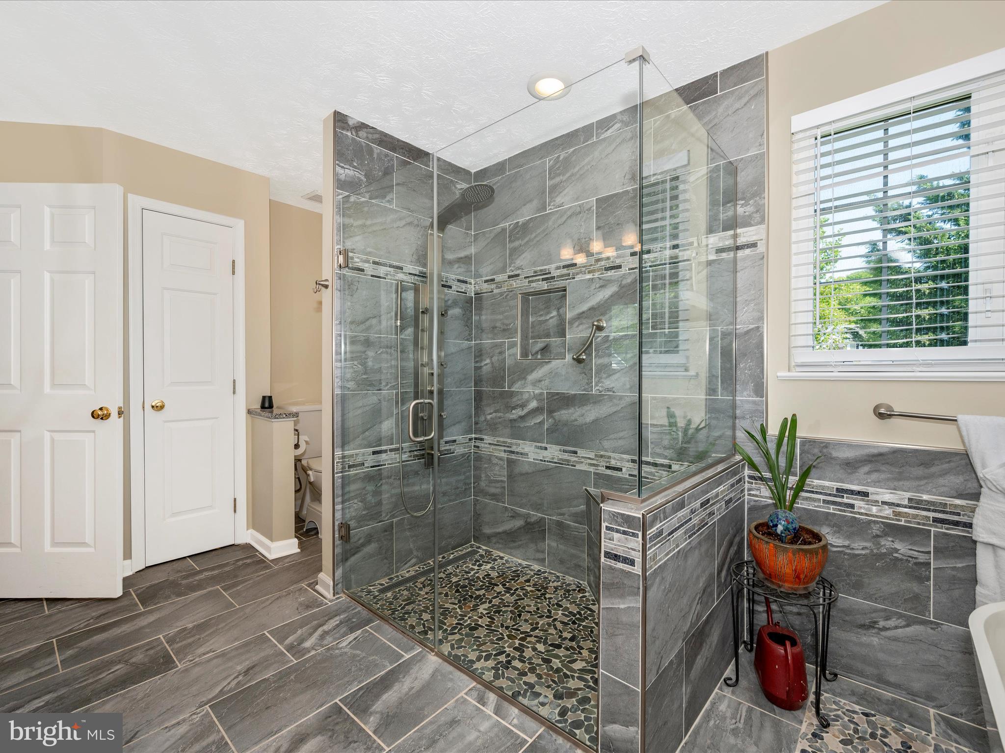 SPRING RIDGE - Residential