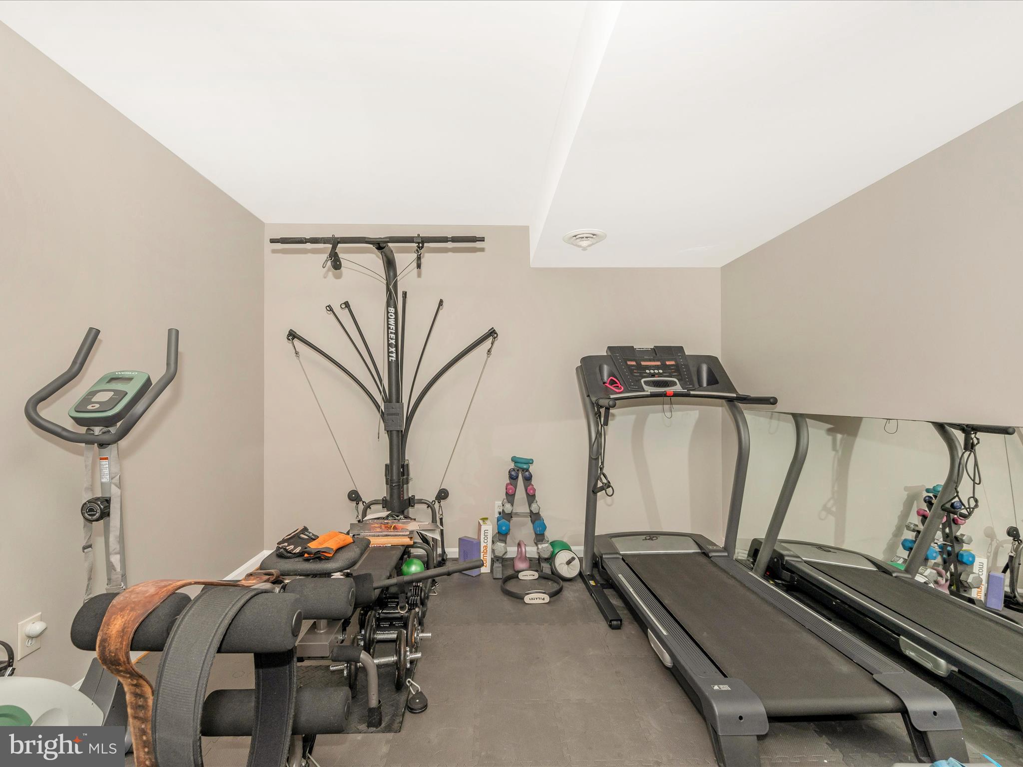 SPRING RIDGE - Residential