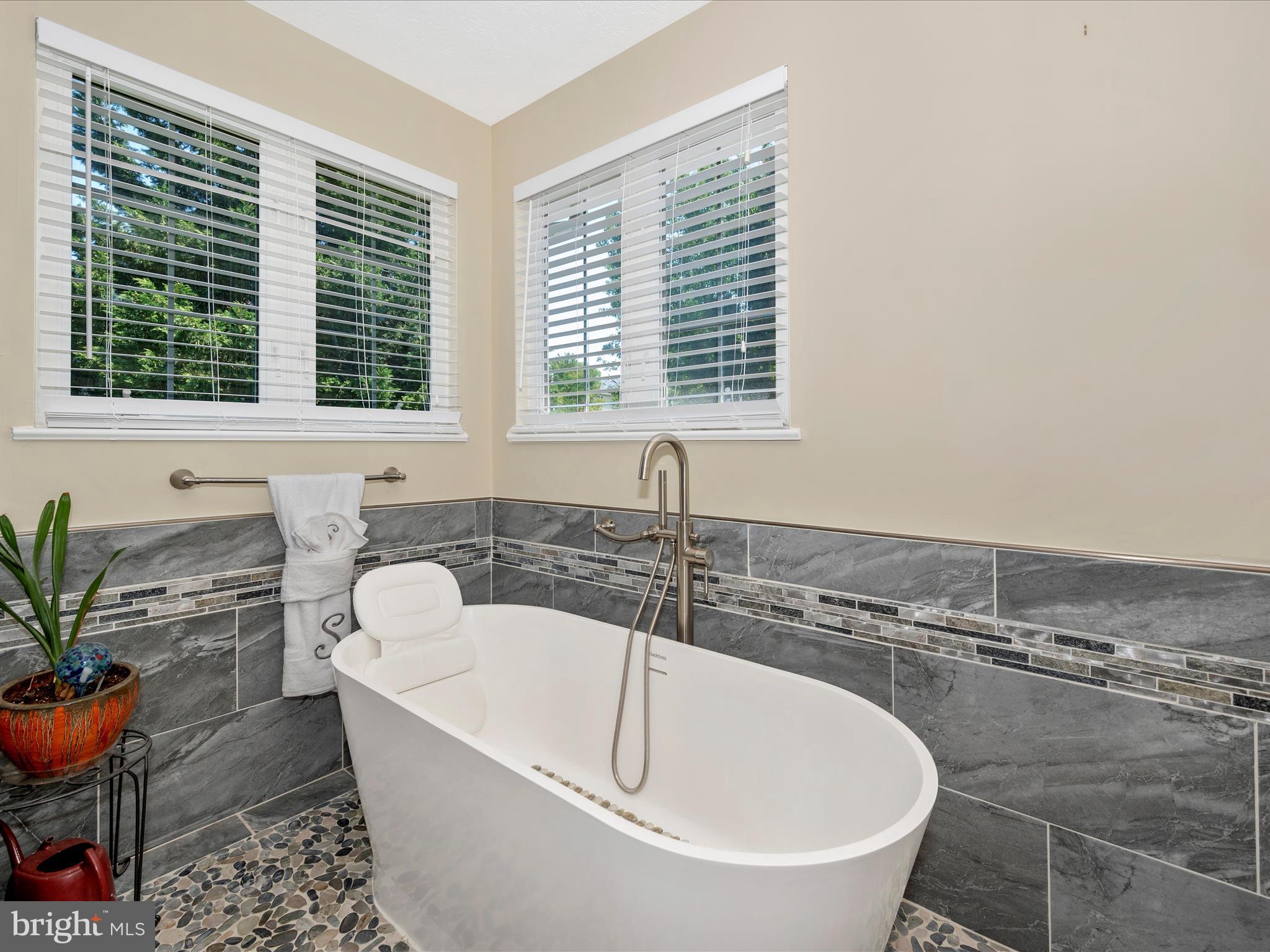 SPRING RIDGE - Residential