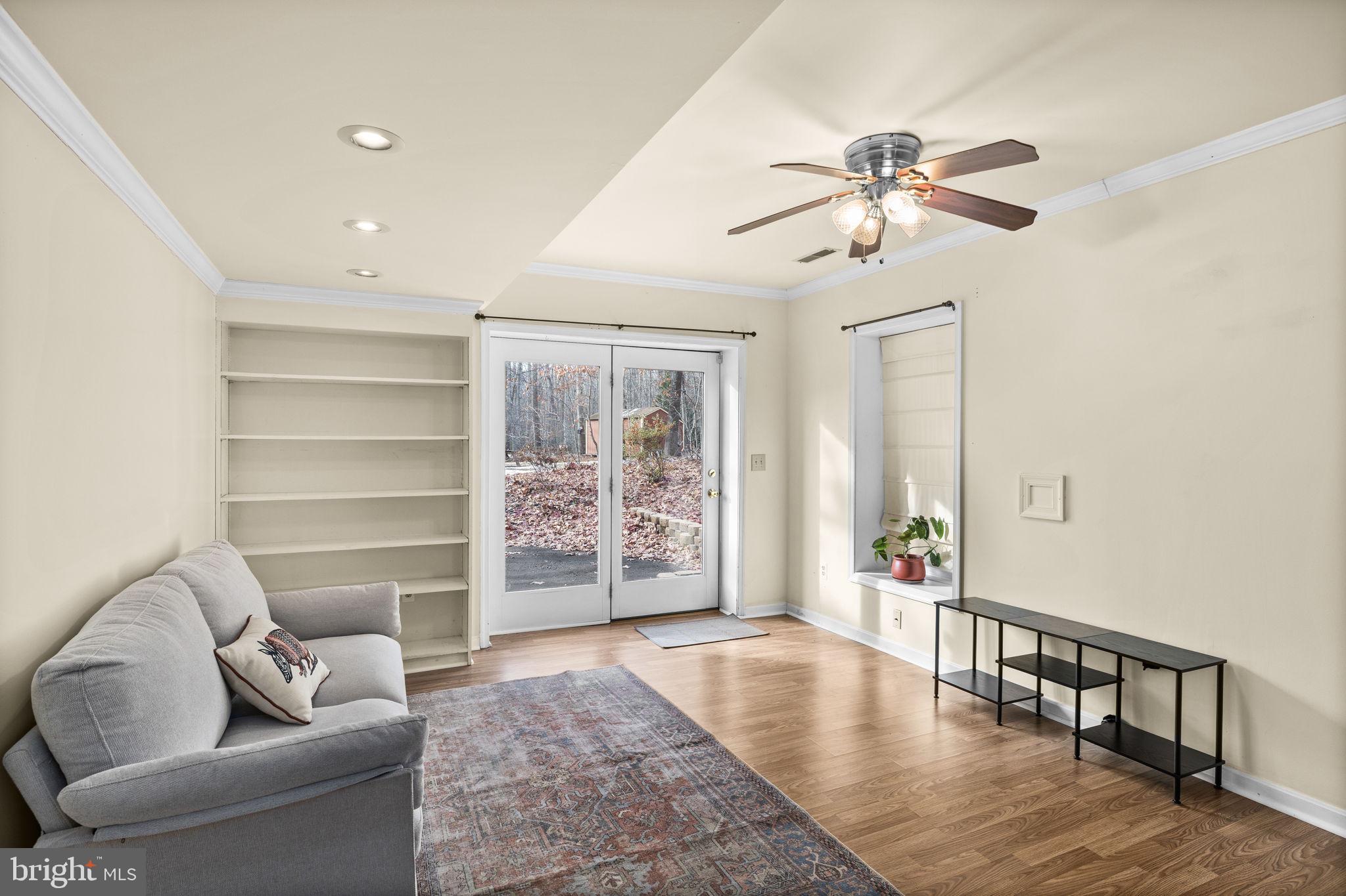 STONEWALL ESTATES - Residential