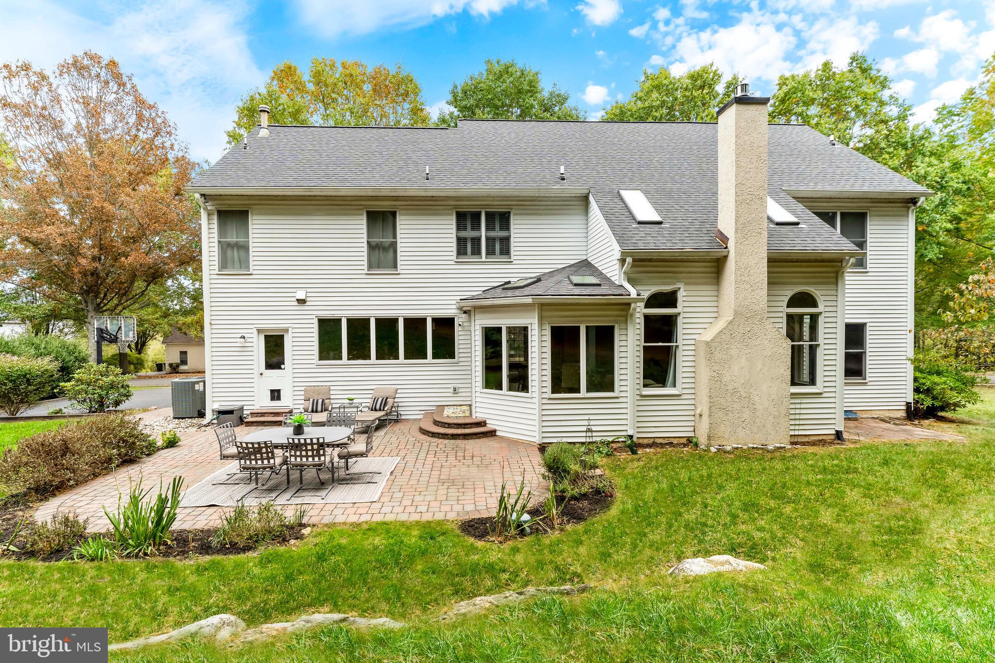 ROSE TREE ESTS - Residential