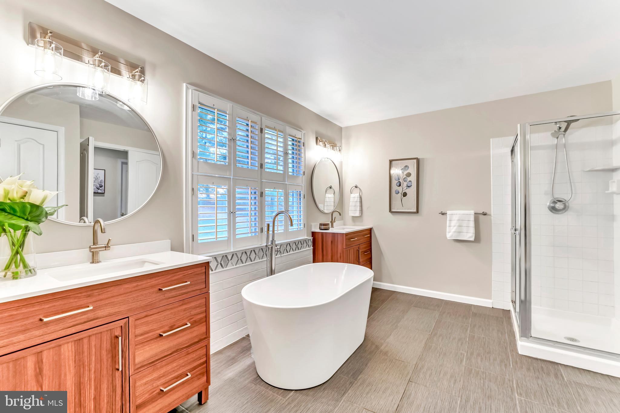 ROSE TREE ESTS - Residential