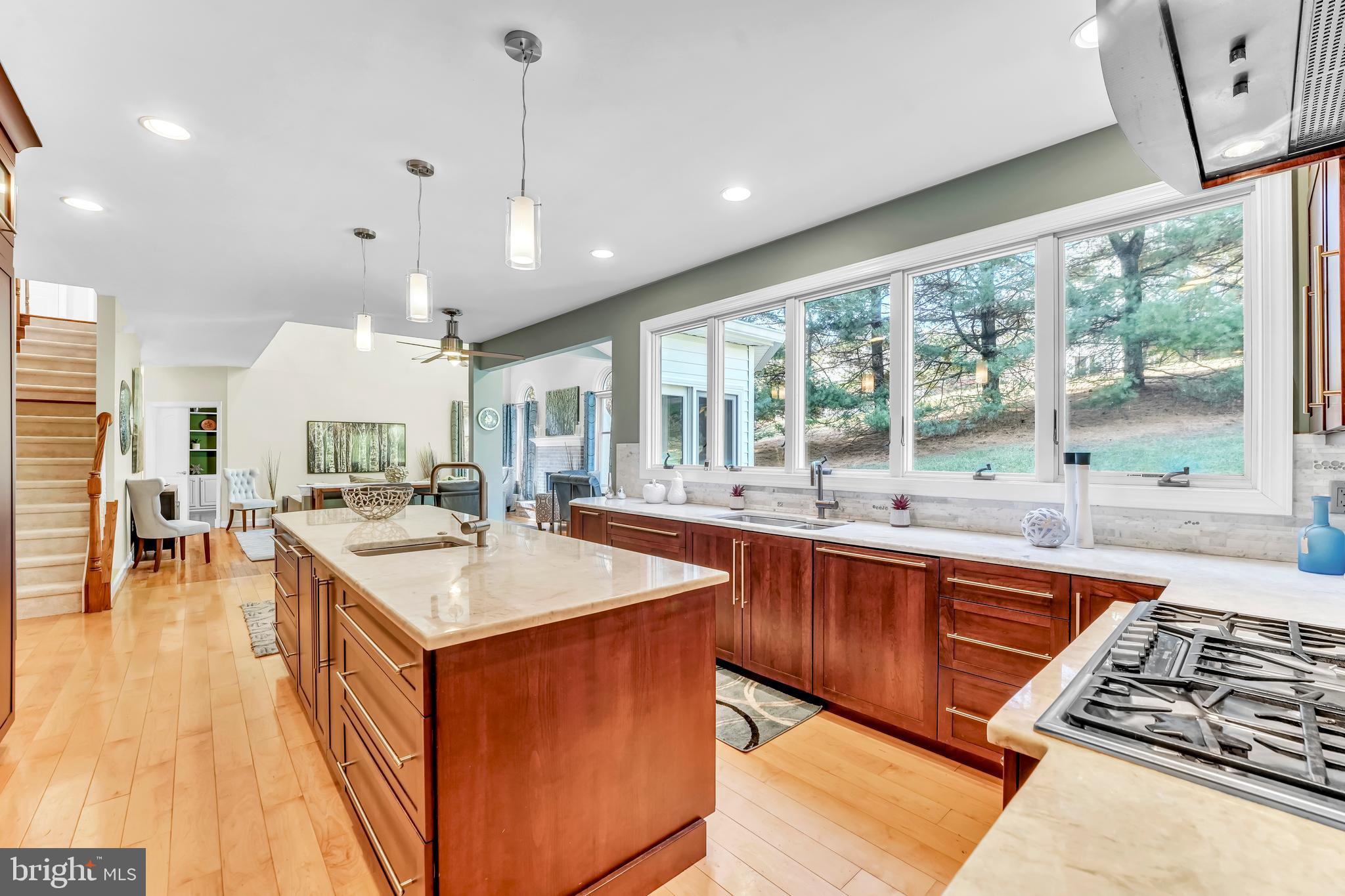 ROSE TREE ESTS - Residential