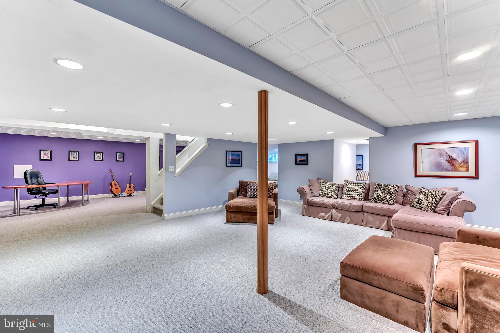 ROSE TREE ESTS - Residential