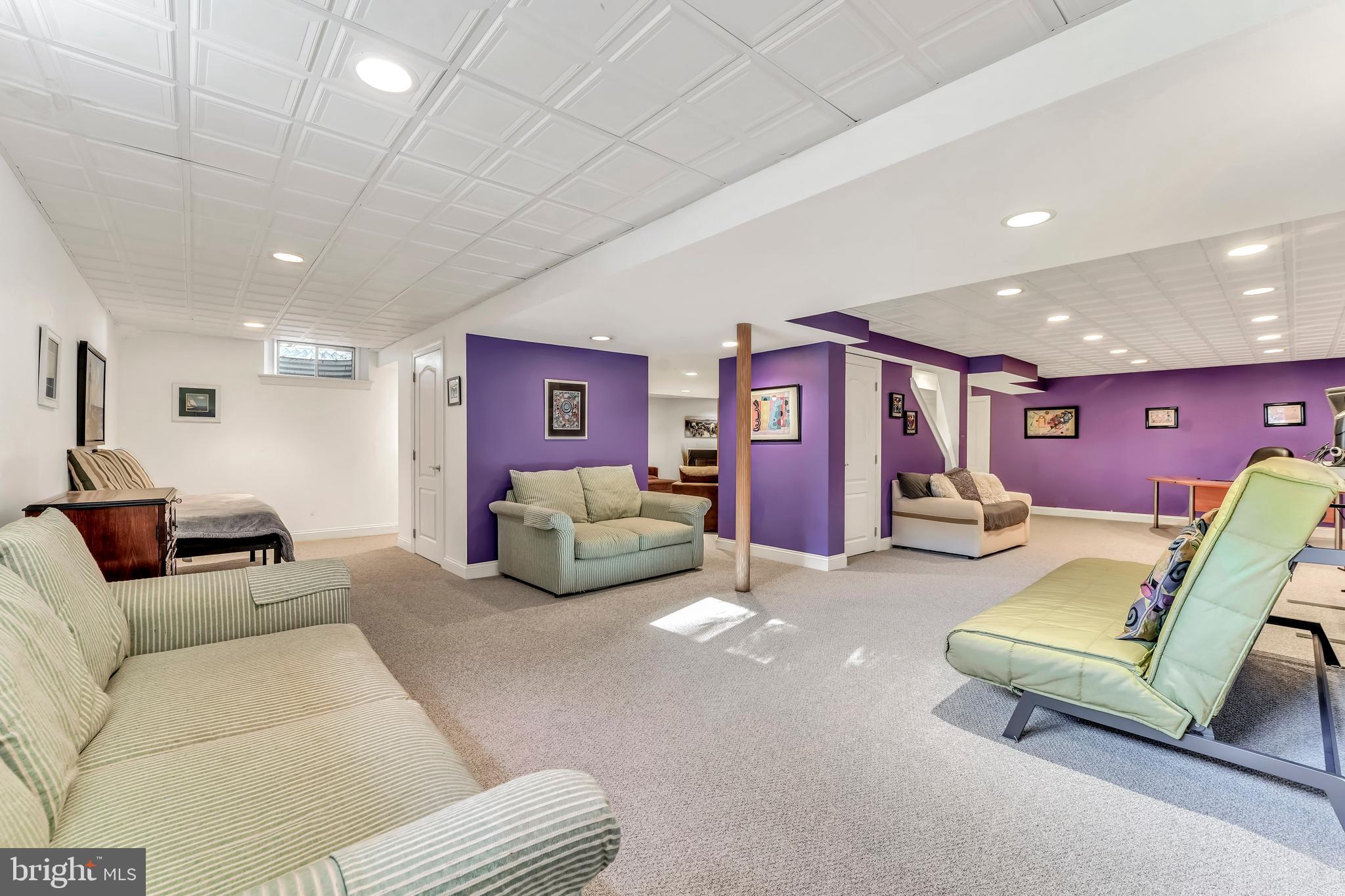 ROSE TREE ESTS - Residential