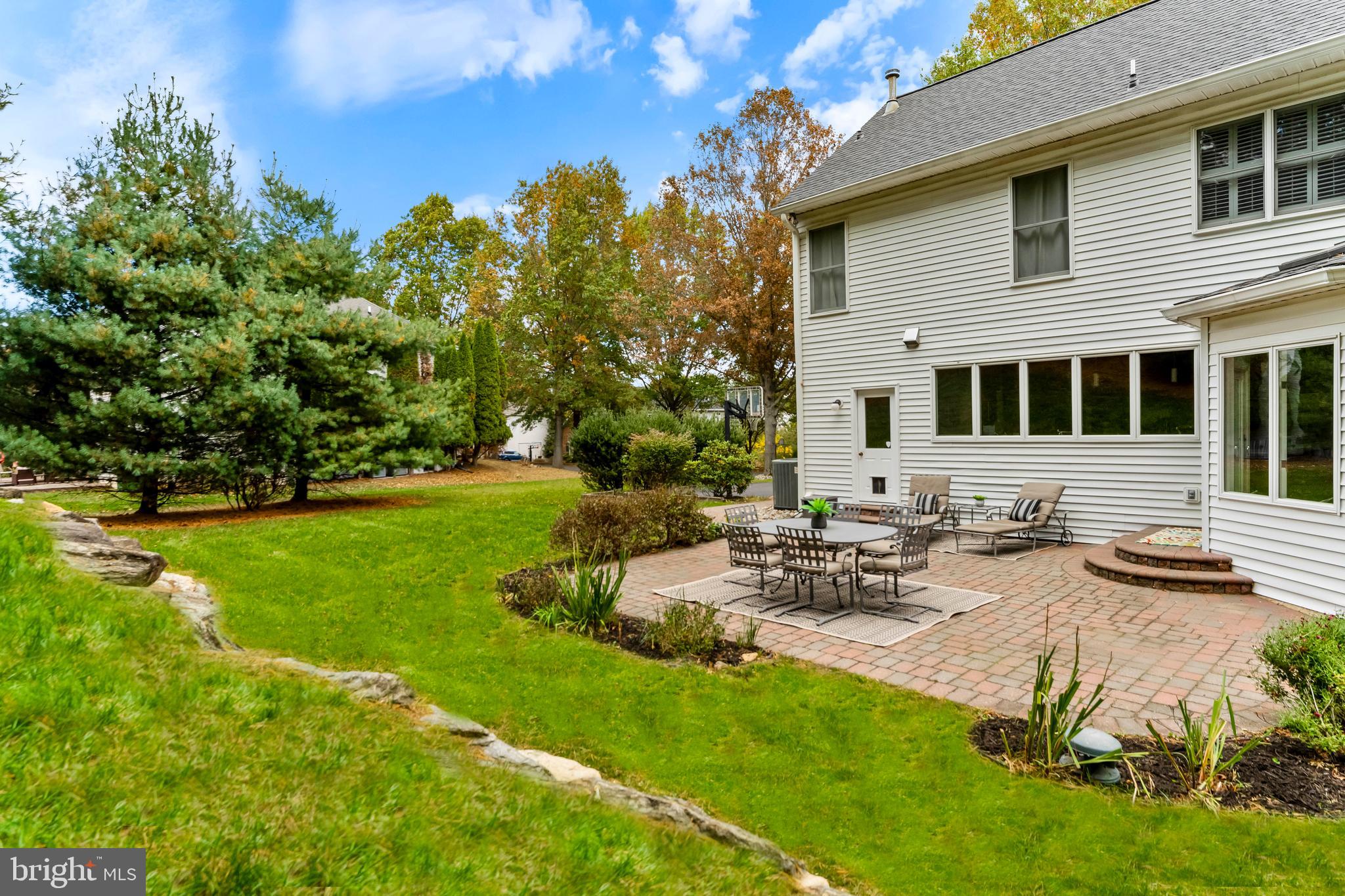 ROSE TREE ESTS - Residential