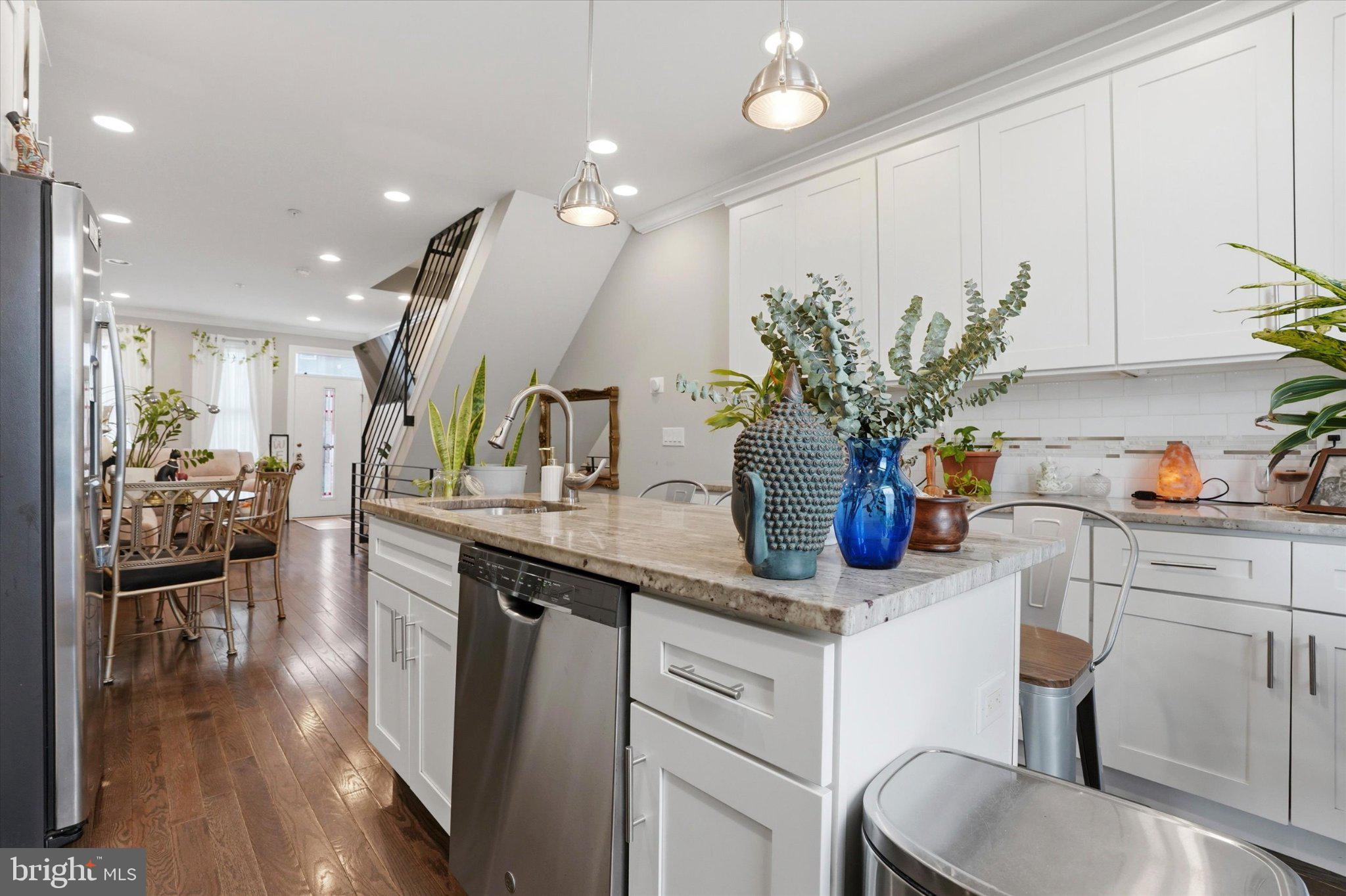 FRANCISVILLE - Residential