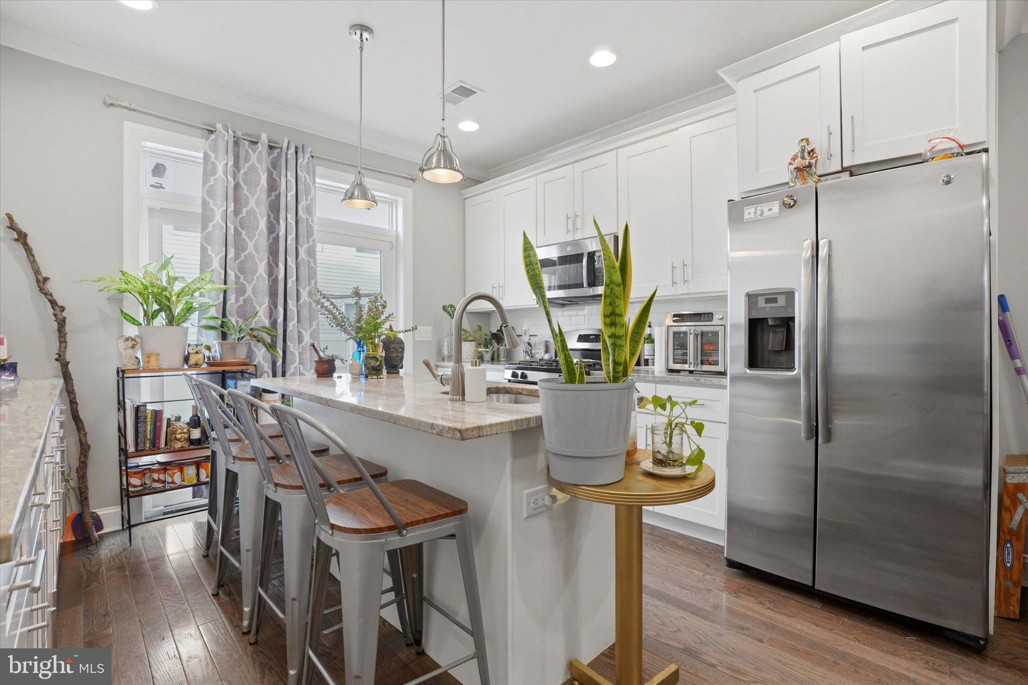 FRANCISVILLE - Residential