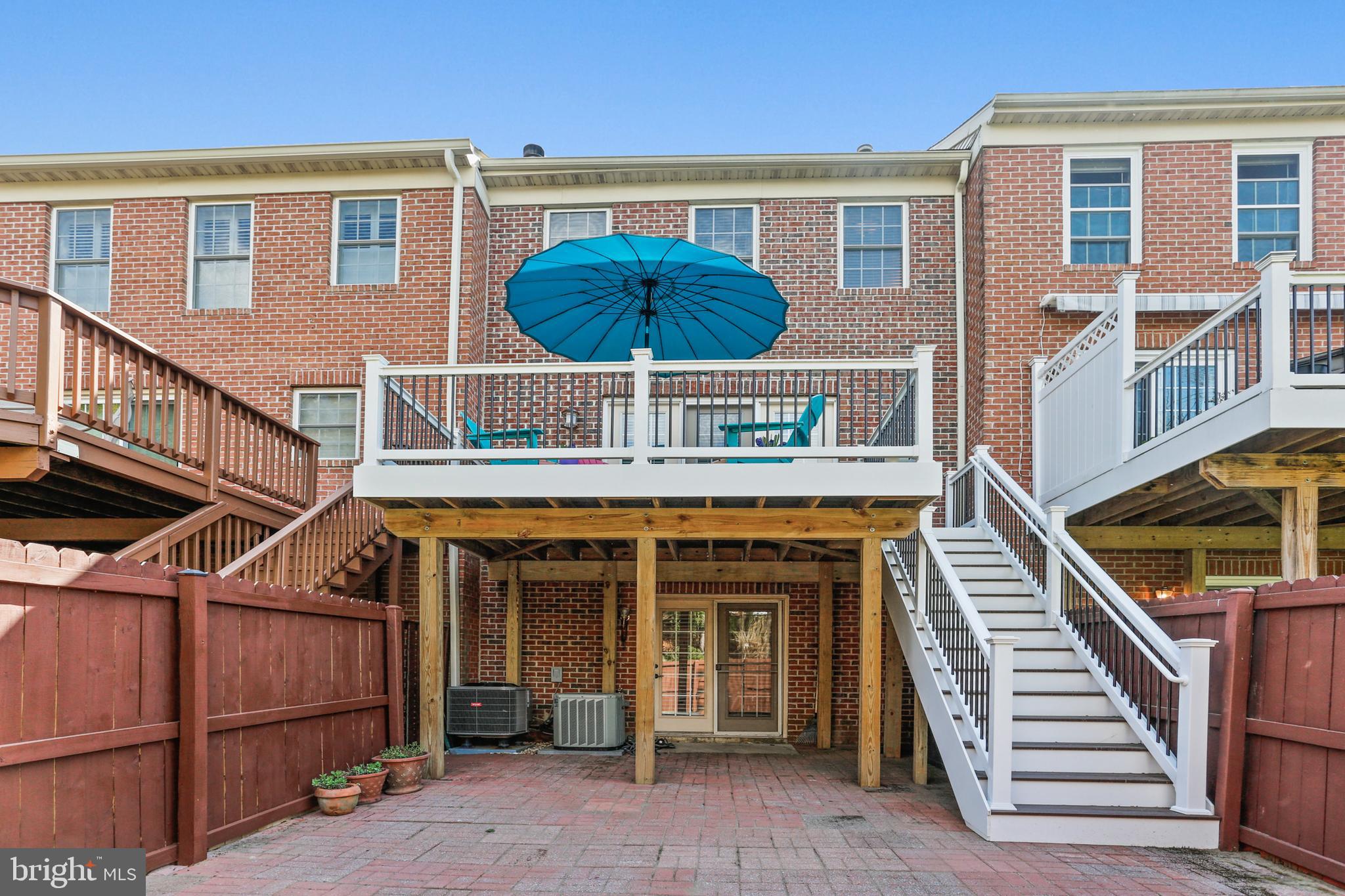 HUNTERS RUN - Residential