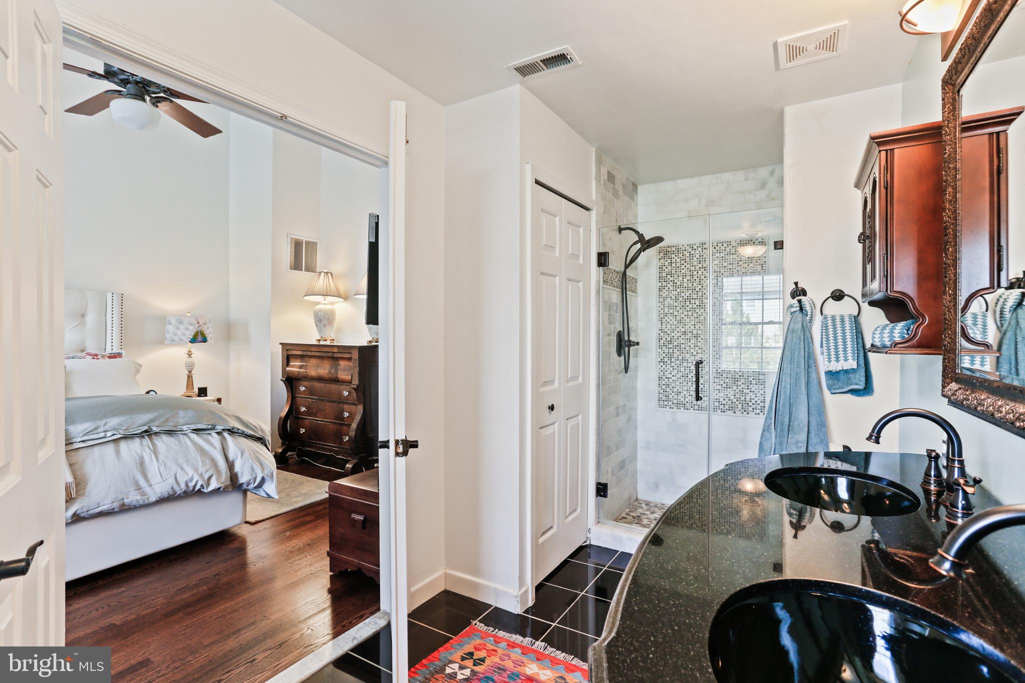 HUNTERS RUN - Residential