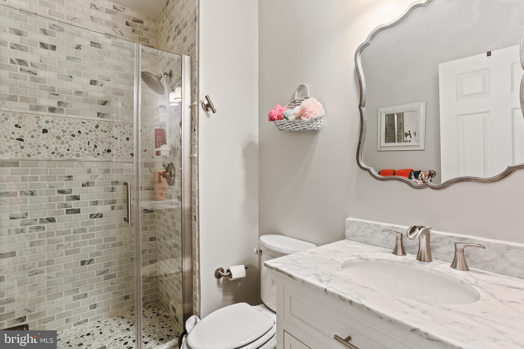 HUNTERS RUN - Residential