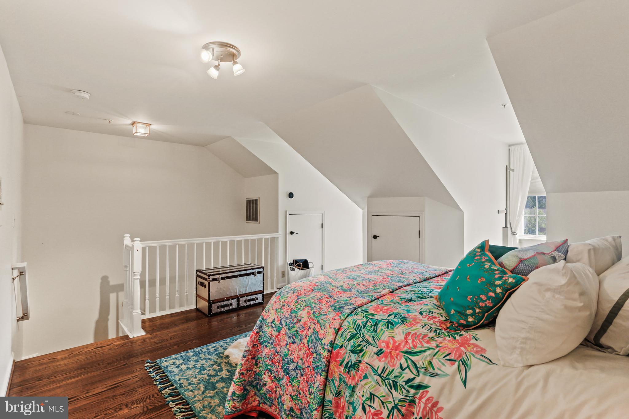 HUNTERS RUN - Residential