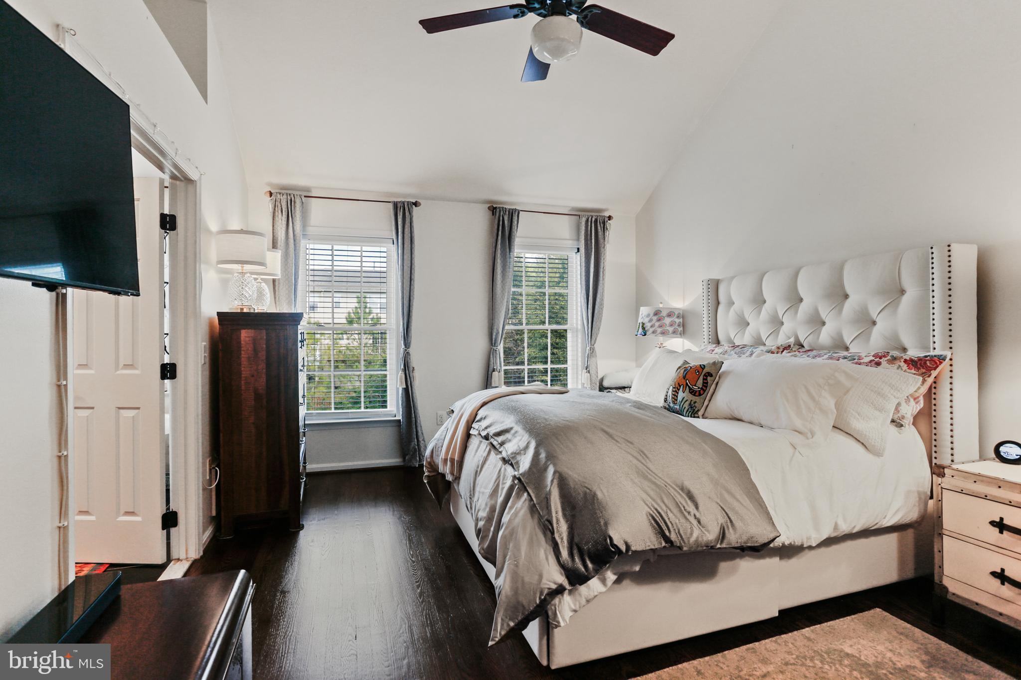 HUNTERS RUN - Residential