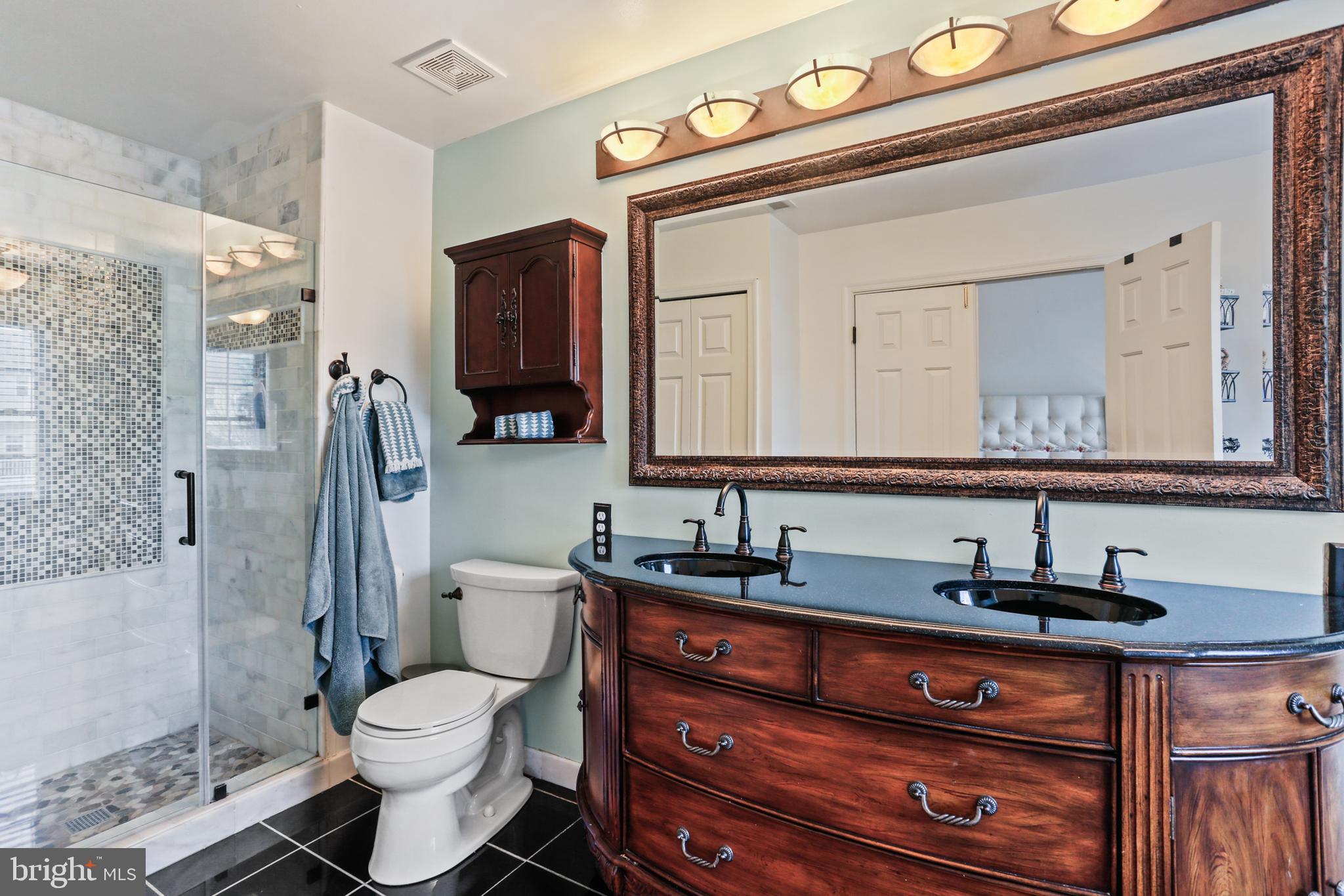 HUNTERS RUN - Residential