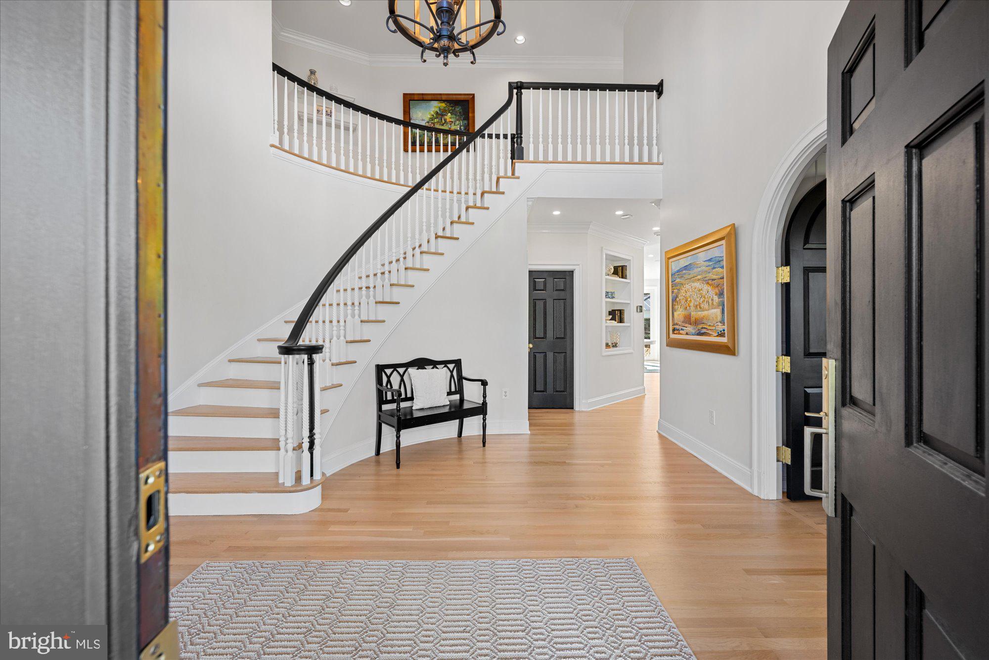 POTOMAC OUTSIDE - Residential