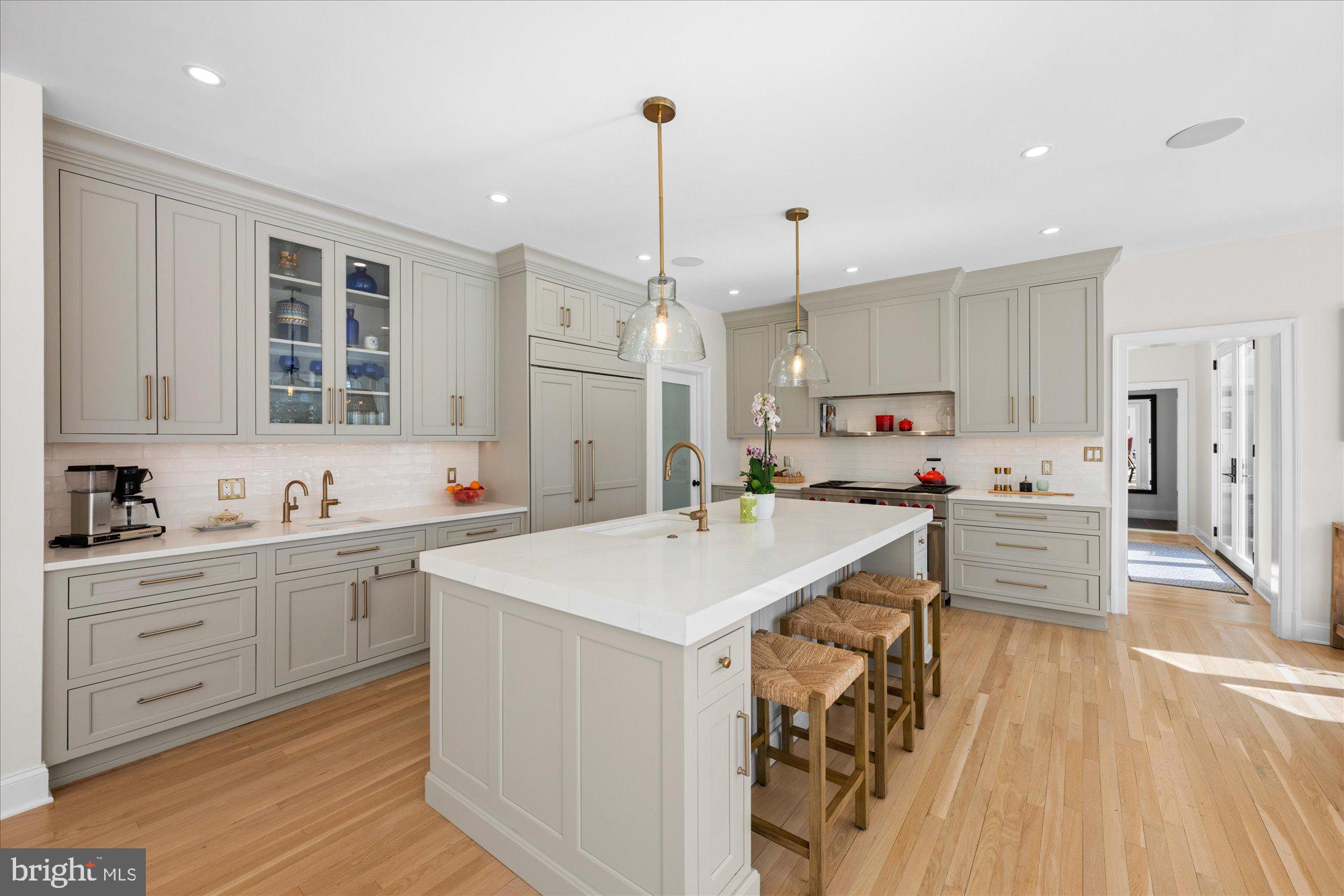 POTOMAC OUTSIDE - Residential